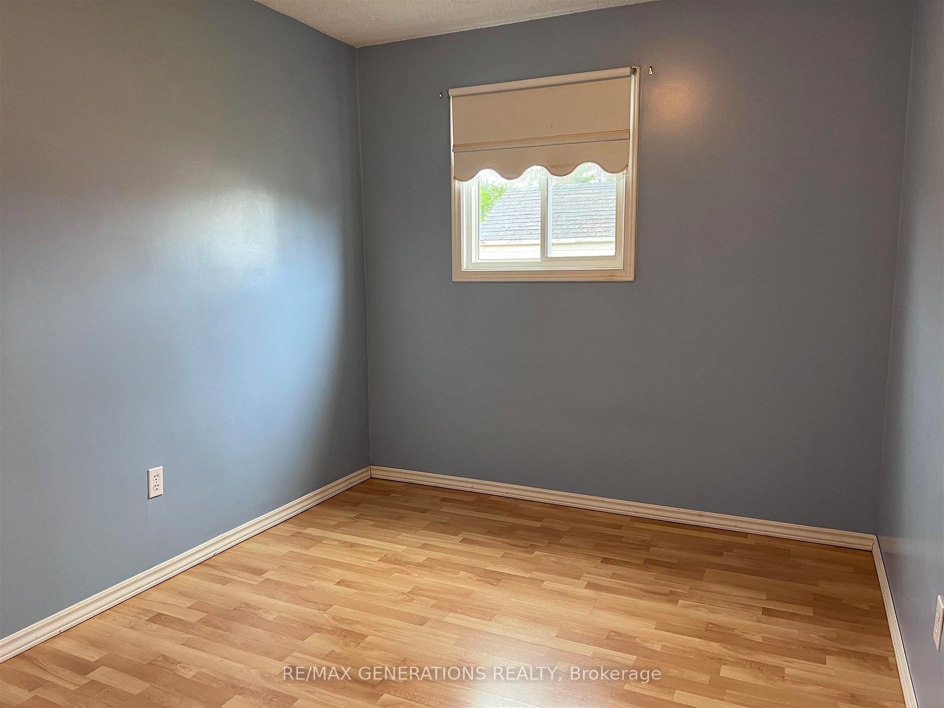 Photo 9 of 6 Howe Street, Marathon — HOMEH