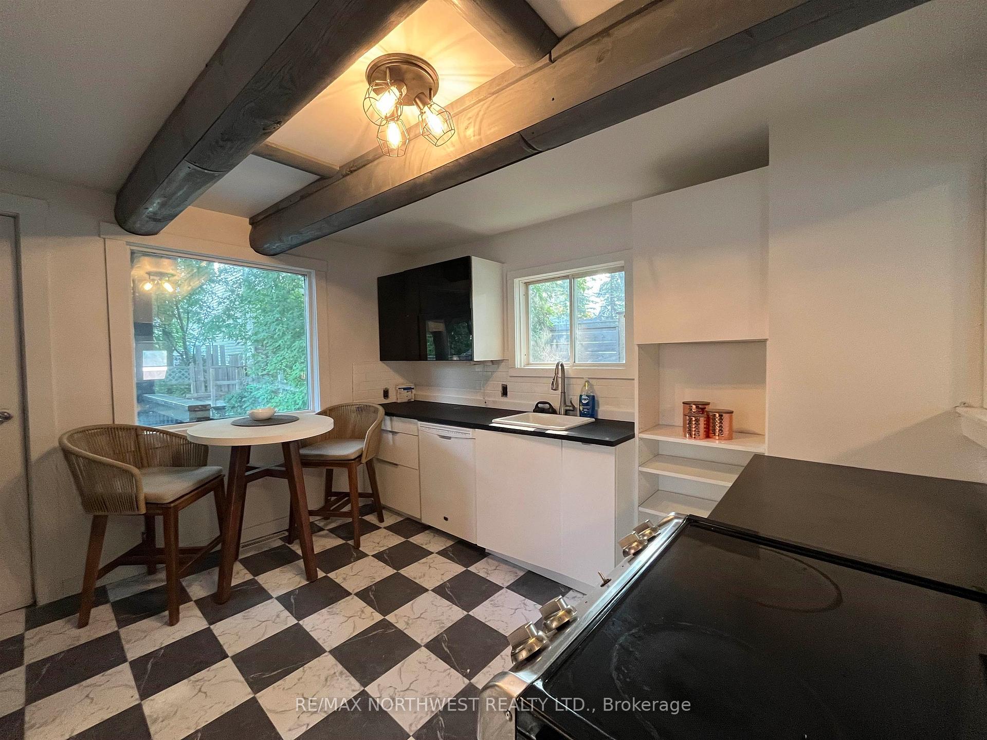 Photo 4 of 331 Third Street South, Kenora, Downtown — HOMEH