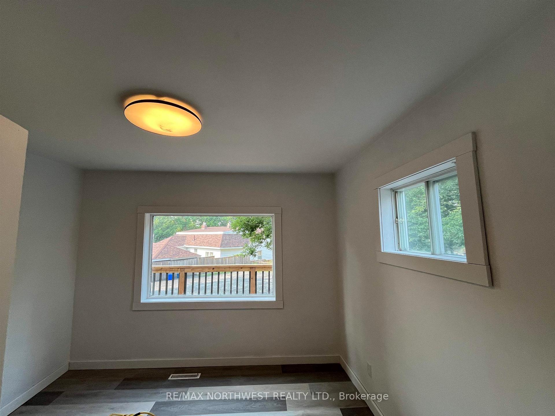 Photo 8 of 331 Third Street South, Kenora, Downtown — HOMEH