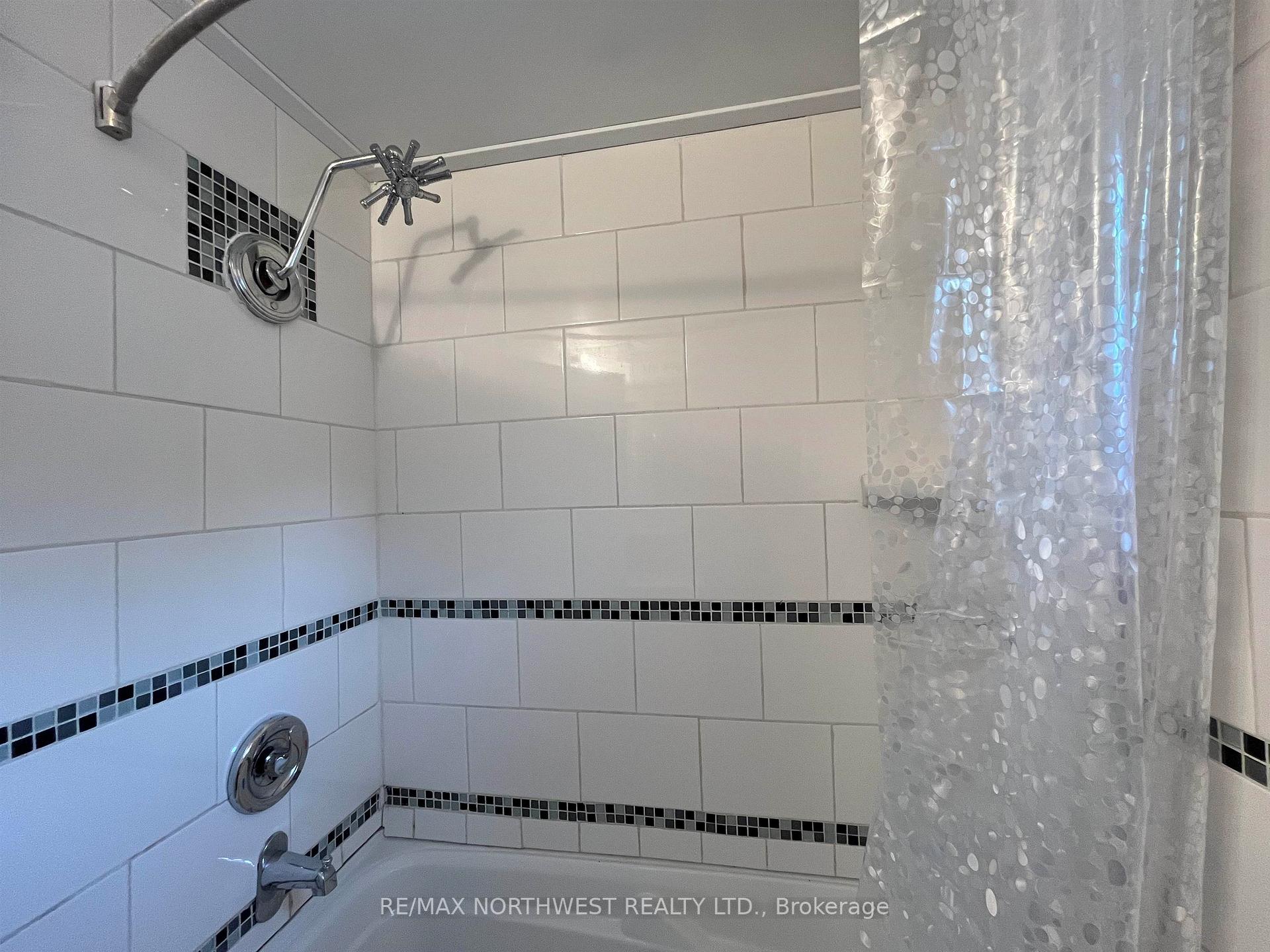 Photo 15 of 331 Third Street South, Kenora, Downtown — HOMEH