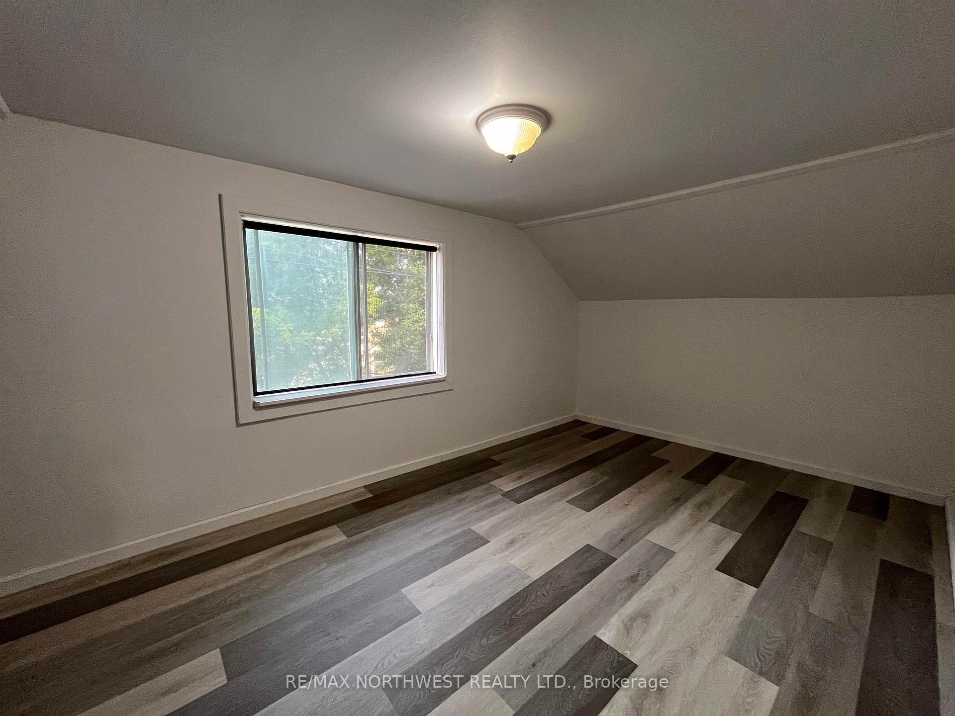 Photo 21 of 331 Third Street South, Kenora, Downtown — HOMEH