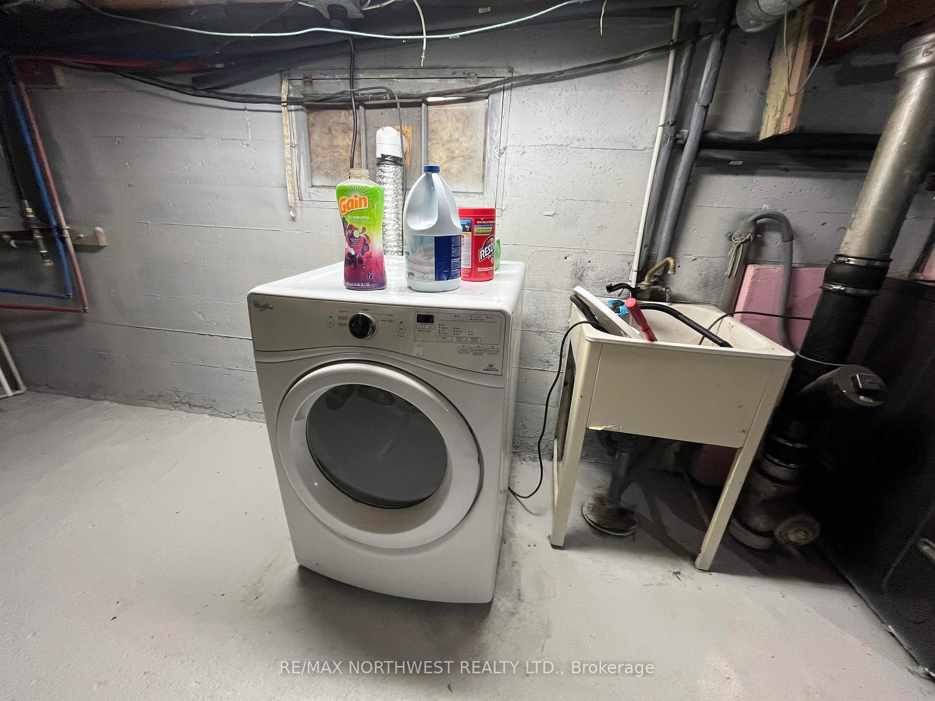 Photo 25 of 331 Third Street South, Kenora, Downtown — HOMEH