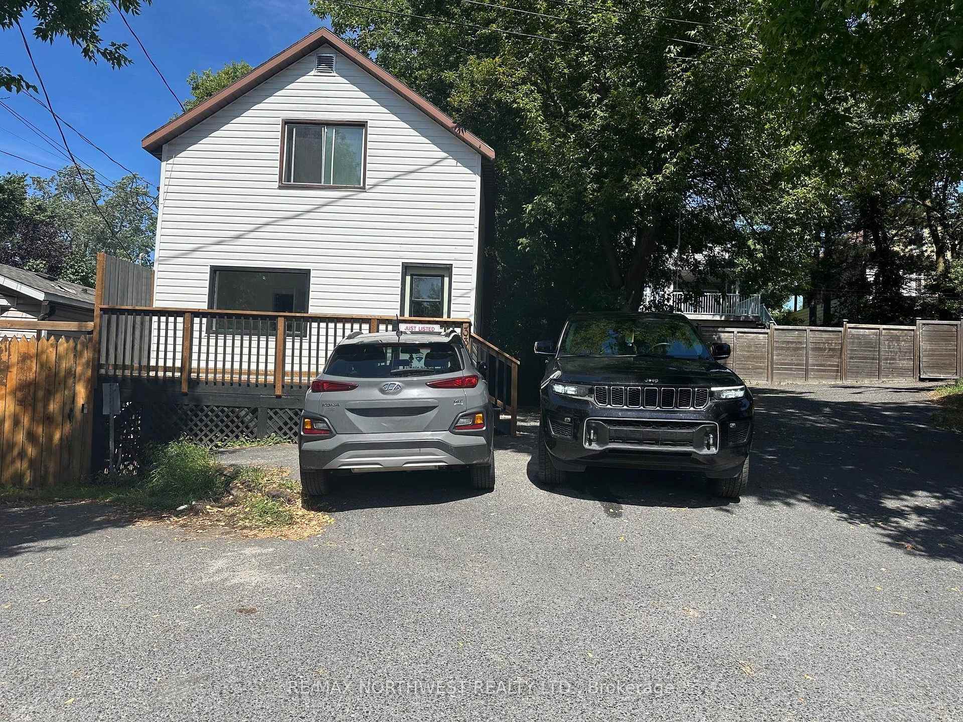 Photo 35 of 331 Third Street South, Kenora, Downtown — HOMEH