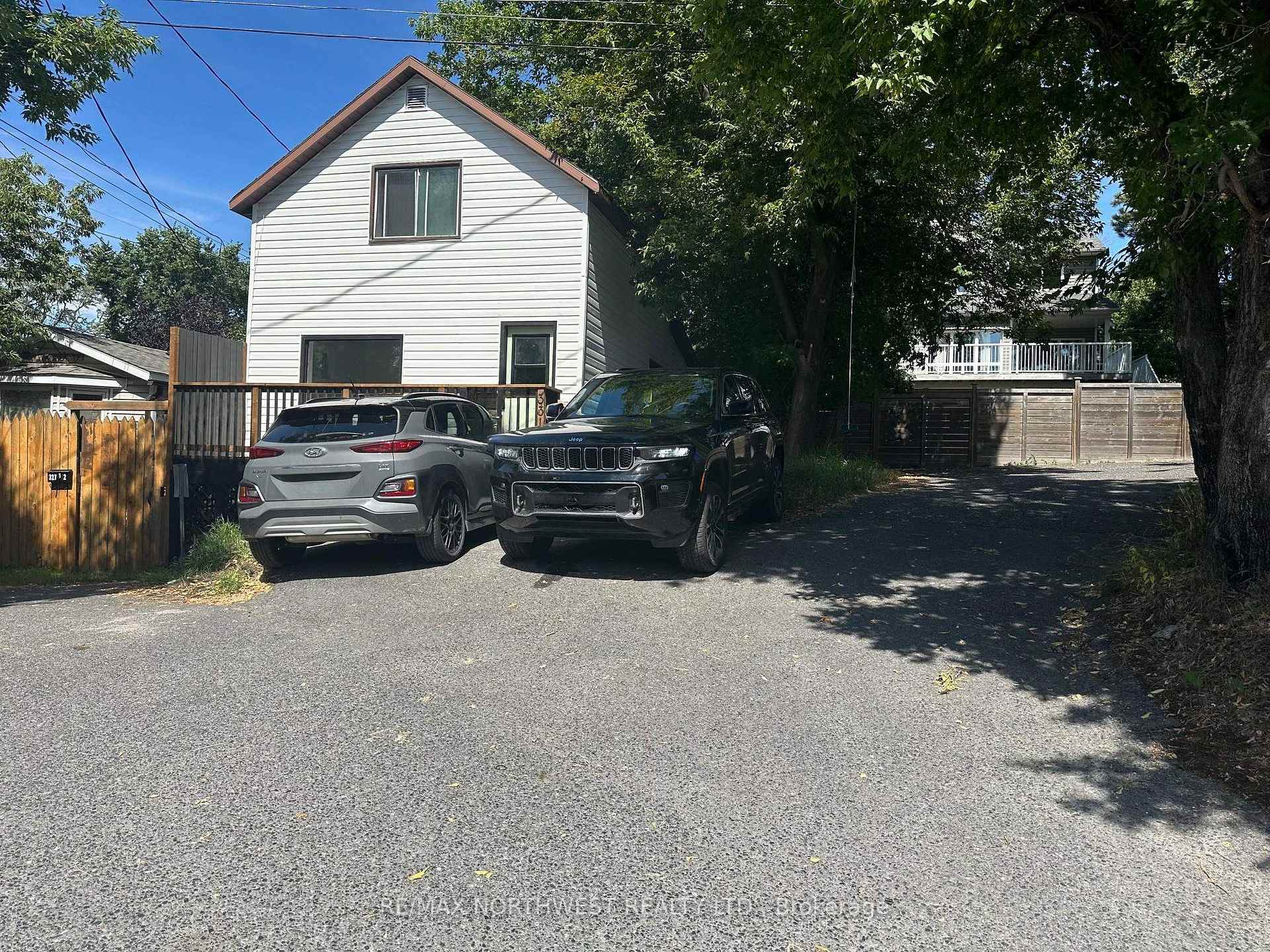 Photo 36 of 331 Third Street South, Kenora, Downtown — HOMEH