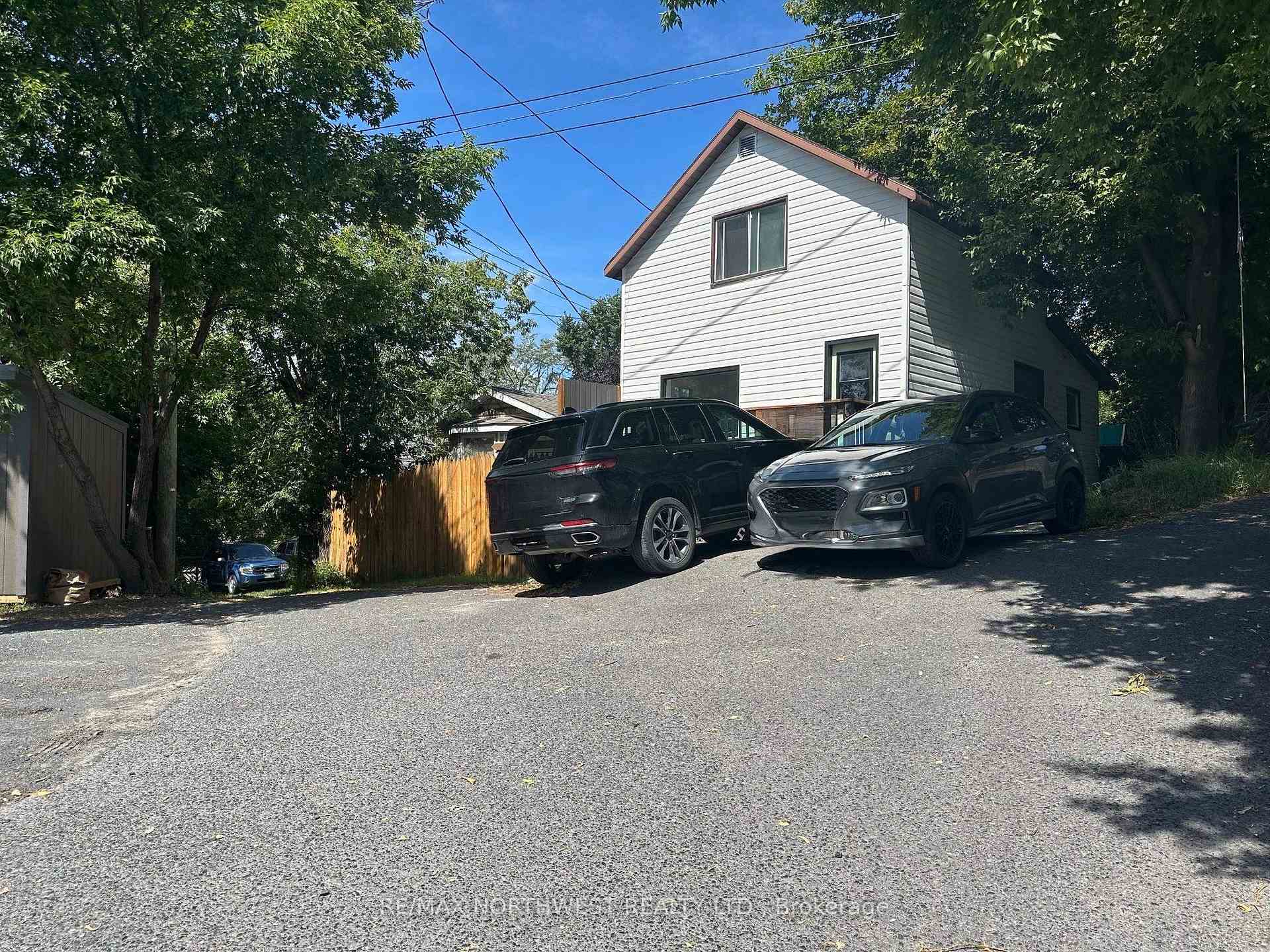 Photo 37 of 331 Third Street South, Kenora, Downtown — HOMEH