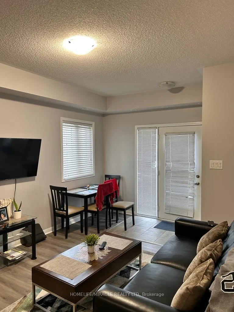 Photo 2 of Unit 206, 250 Sunny Meadow Boulevard, Brampton, Sandringham-Wellington — HOMEH