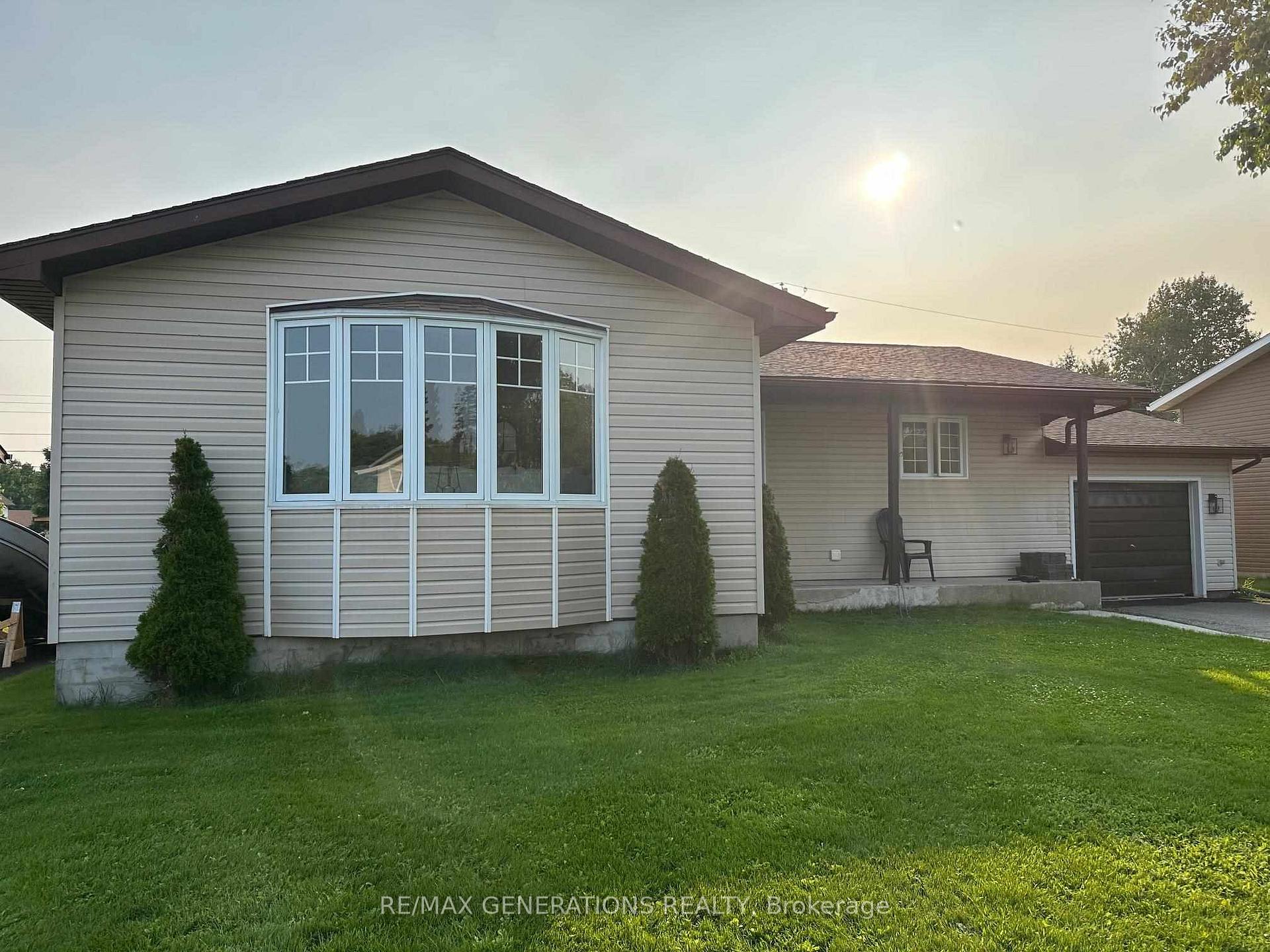 Photo 1 of 29 Eastgrove Crescent, Terrace Bay — HOMEH