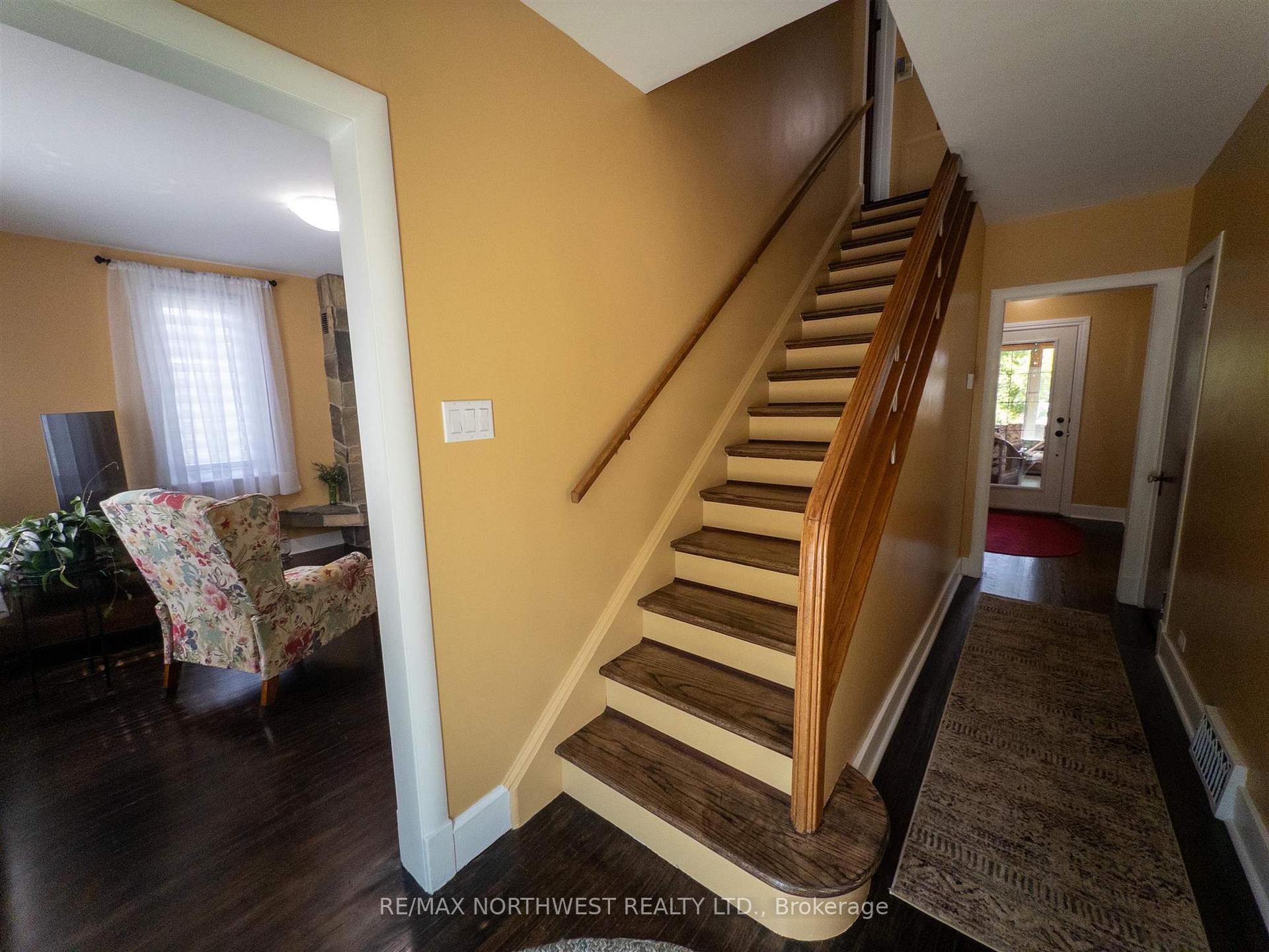 Photo 17 of 824 River Drive, Kenora, Lakeside — HOMEH