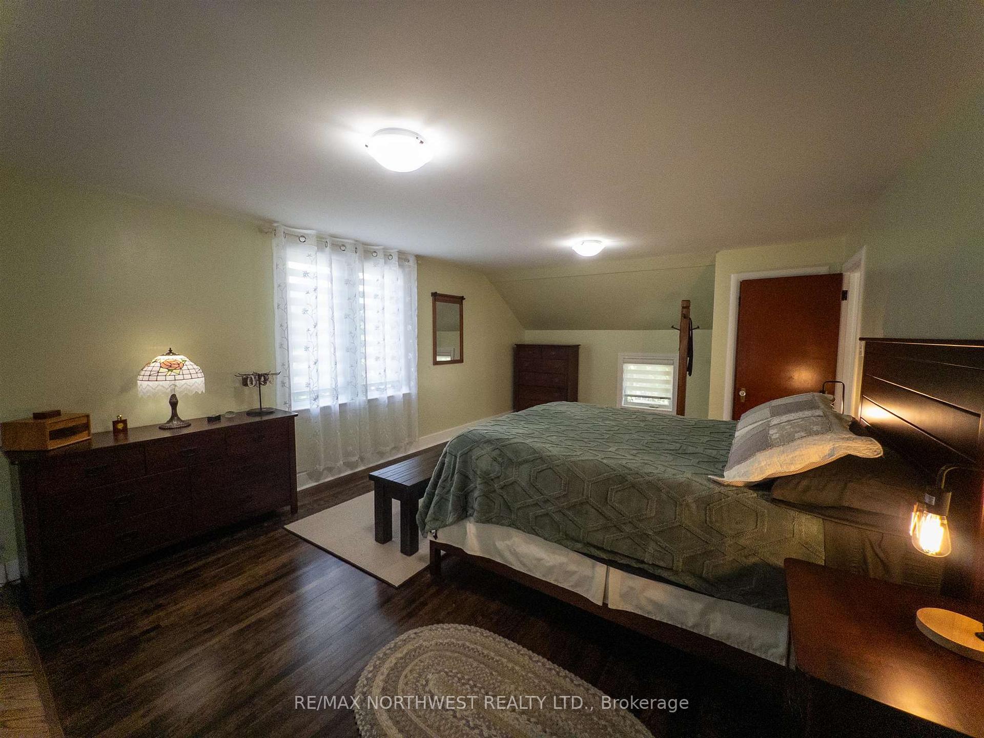 Photo 22 of 824 River Drive, Kenora, Lakeside — HOMEH