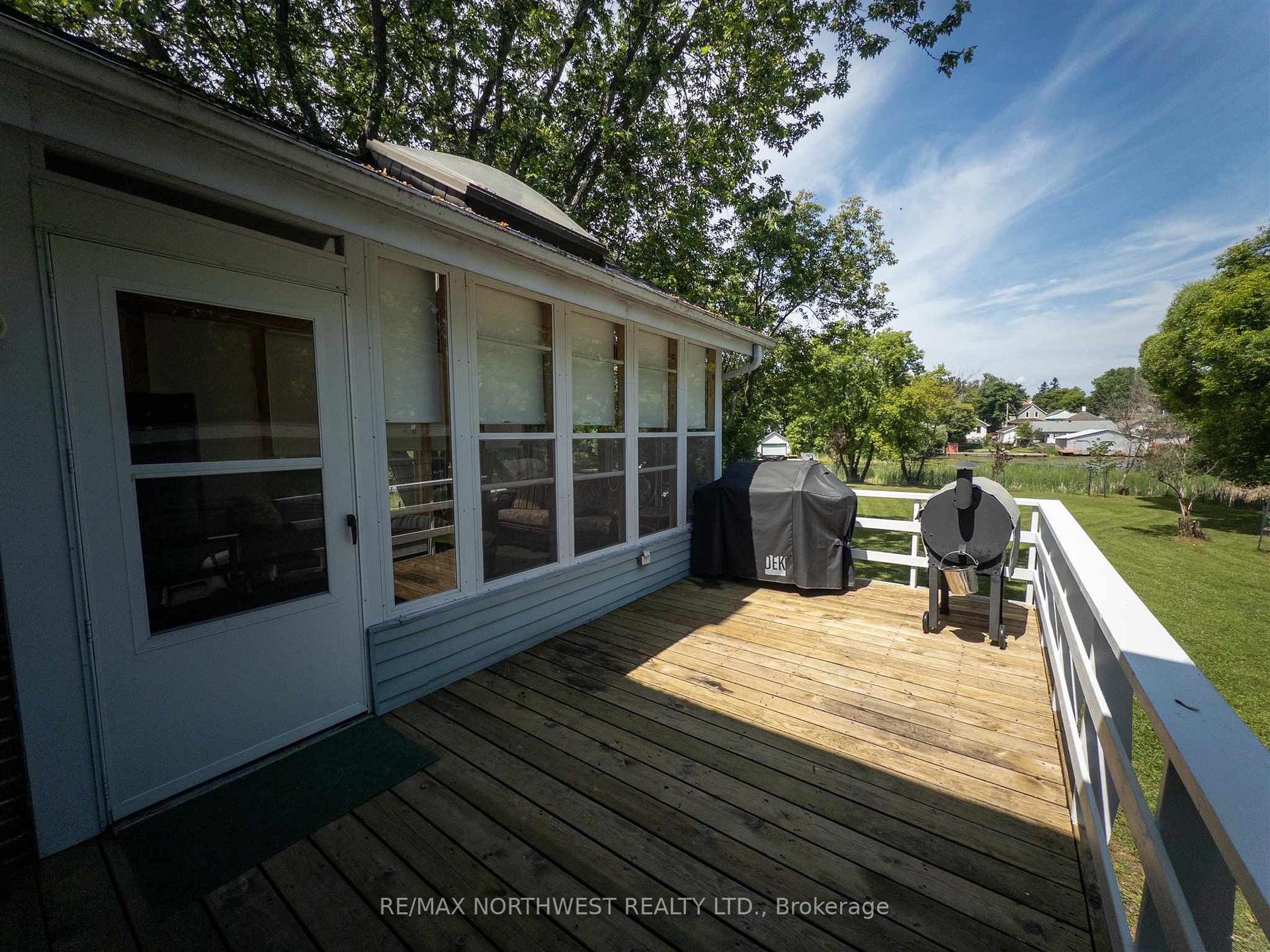 Photo 39 of 824 River Drive, Kenora, Lakeside — HOMEH