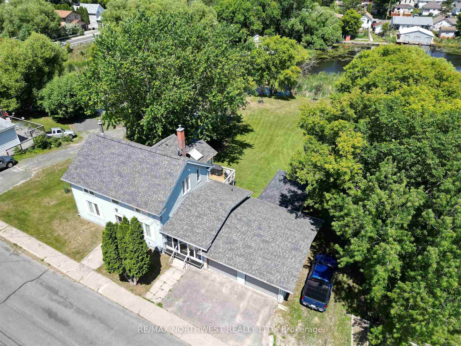 Photo 45 of 824 River Drive, Kenora, Lakeside — HOMEH