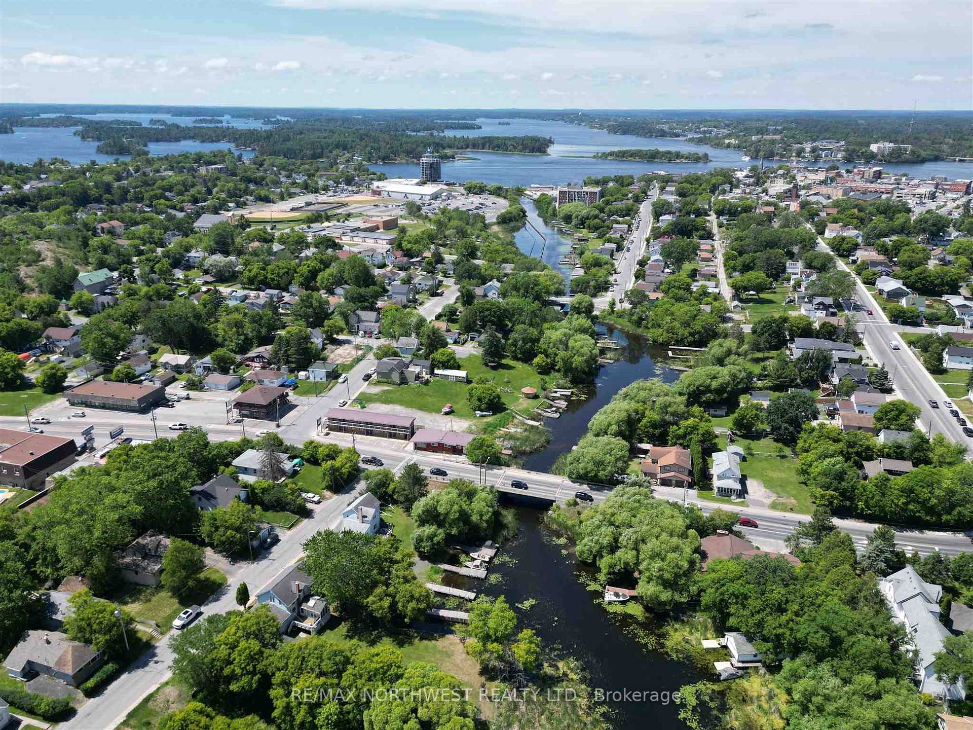 Photo 50 of 824 River Drive, Kenora, Lakeside — HOMEH