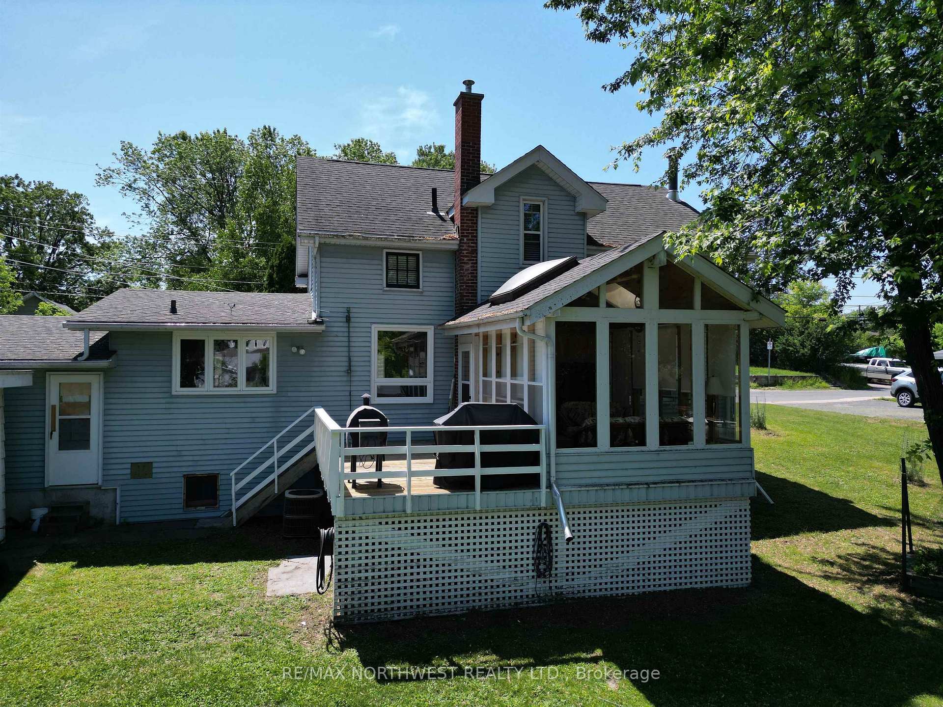 Front of 824 River Drive