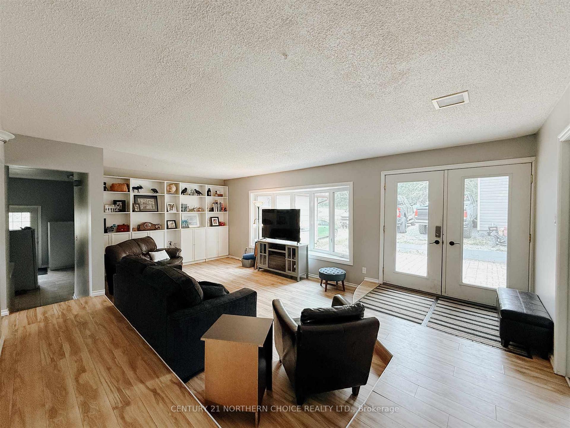 Photo 13 of 117 Tresoor Point Road, Kenora, Redditt Road West — HOMEH