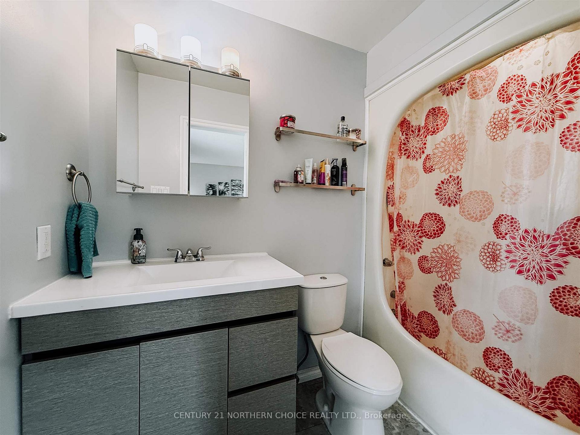 Photo 24 of 117 Tresoor Point Road, Kenora, Redditt Road West — HOMEH
