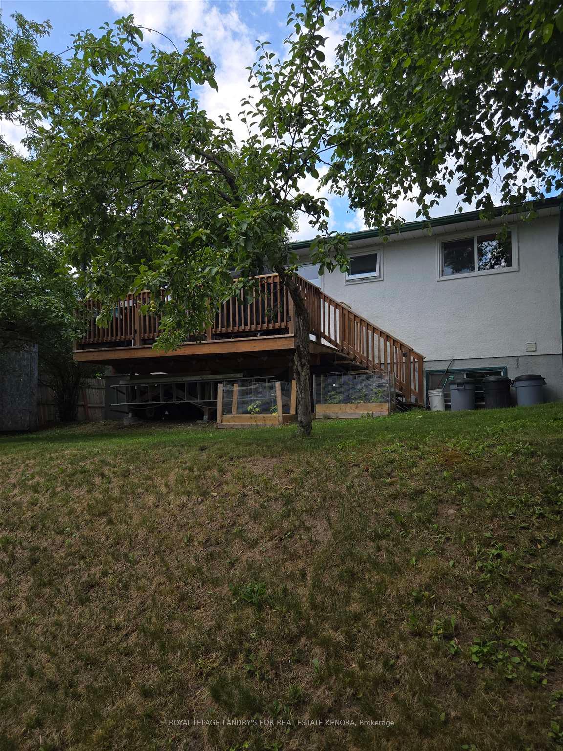Photo 4 of 1185 Minto Avenue, Kenora, Amethyst — HOMEH