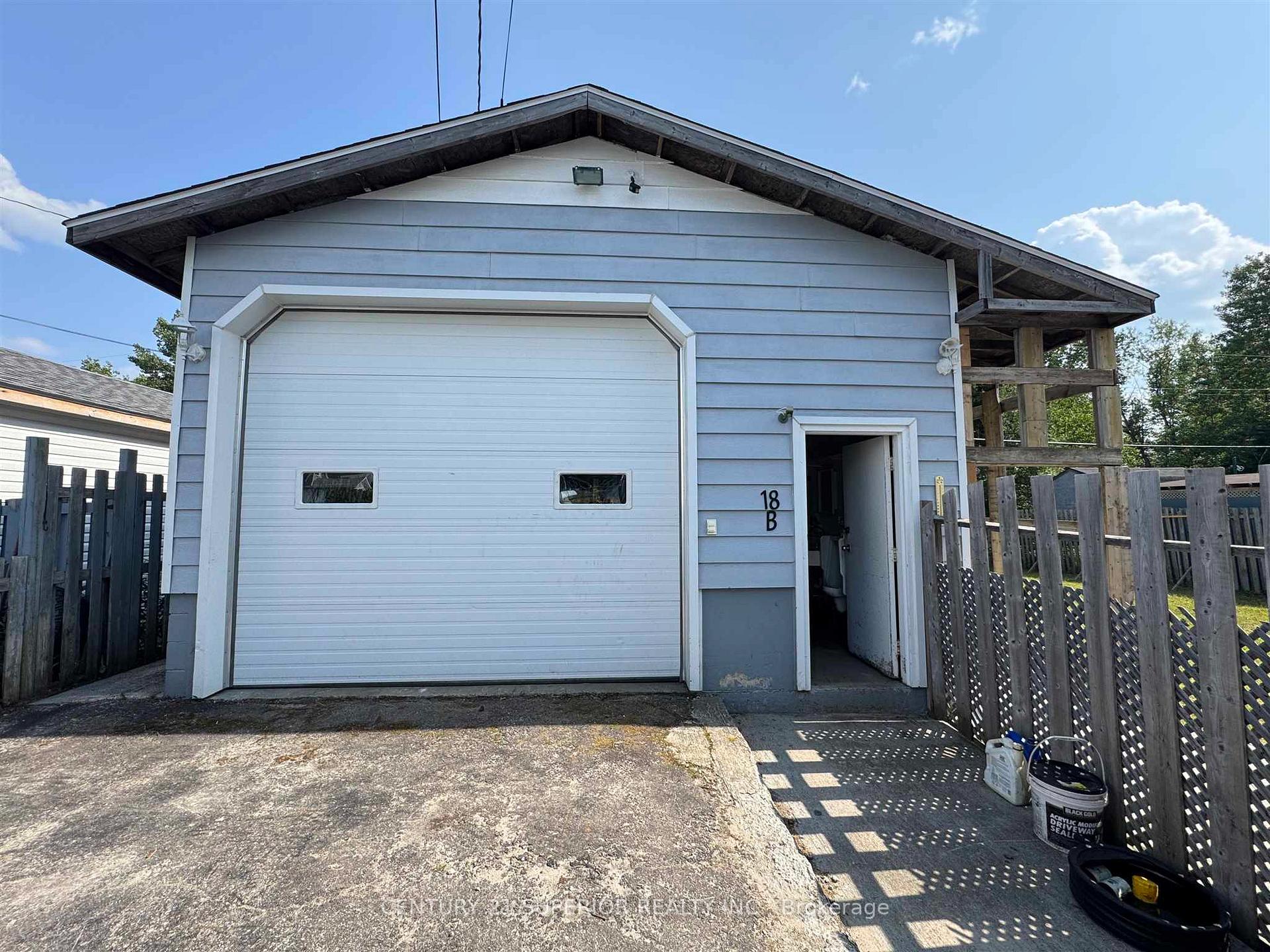 Photo 2 of 18 Redwing Avenue, Manitouwadge — HOMEH