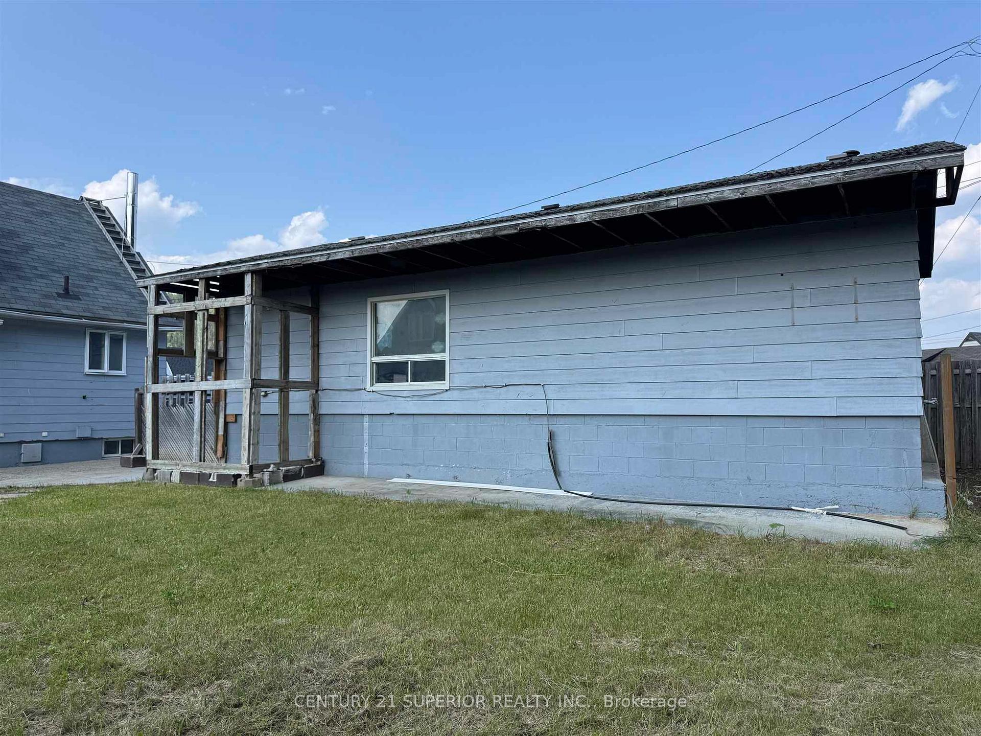 Photo 3 of 18 Redwing Avenue, Manitouwadge — HOMEH
