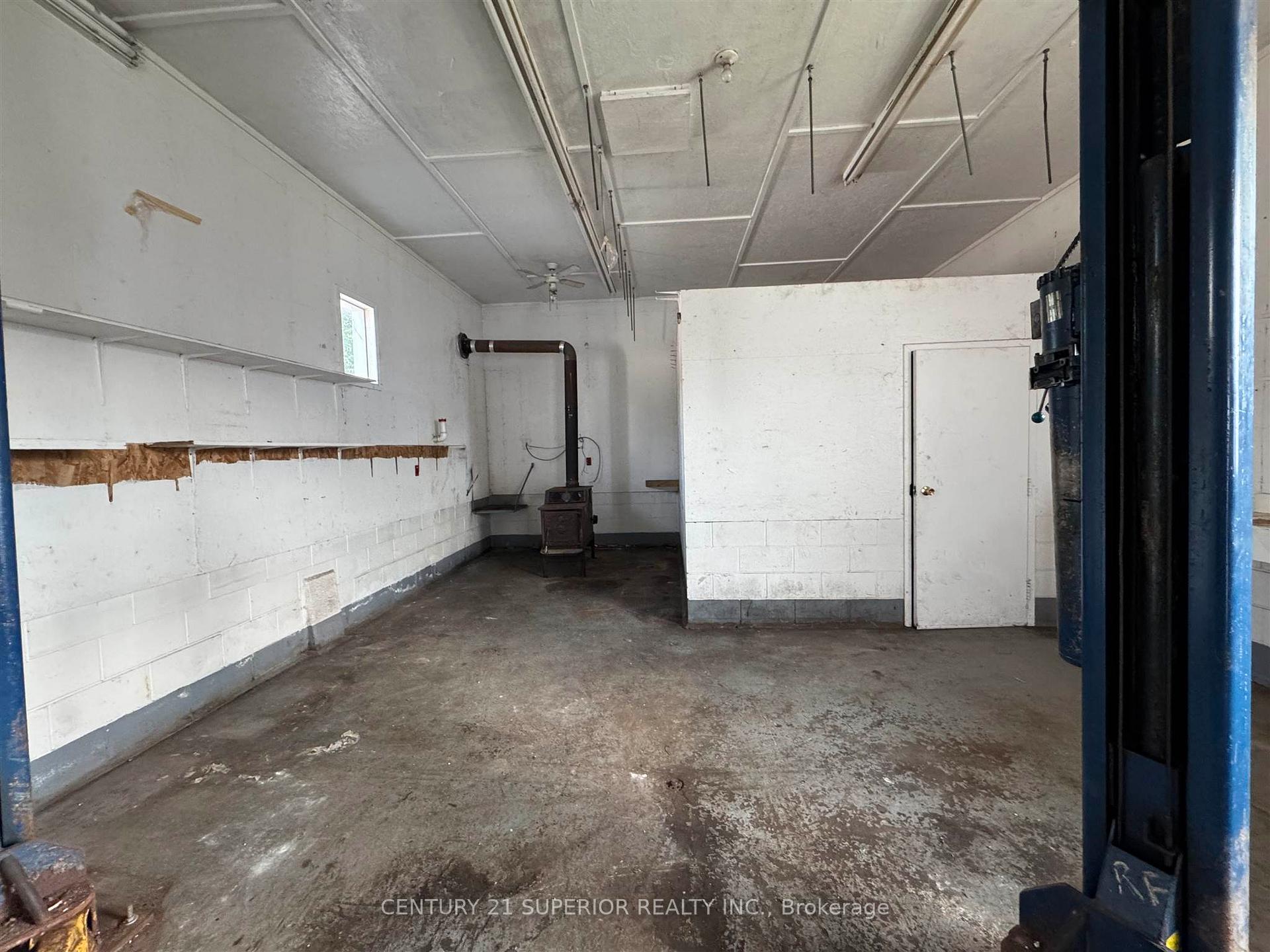 Photo 21 of 18 Redwing Avenue, Manitouwadge — HOMEH