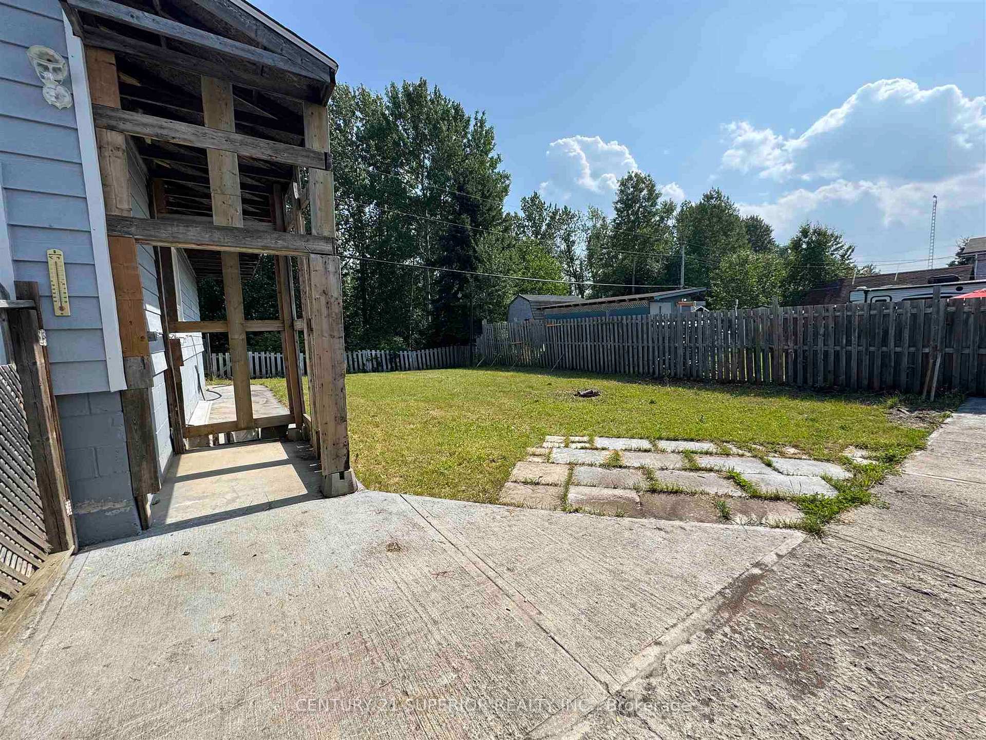 Photo 26 of 18 Redwing Avenue, Manitouwadge — HOMEH