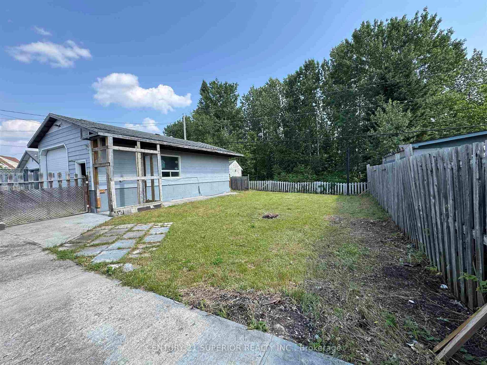 Photo 29 of 18 Redwing Avenue, Manitouwadge — HOMEH