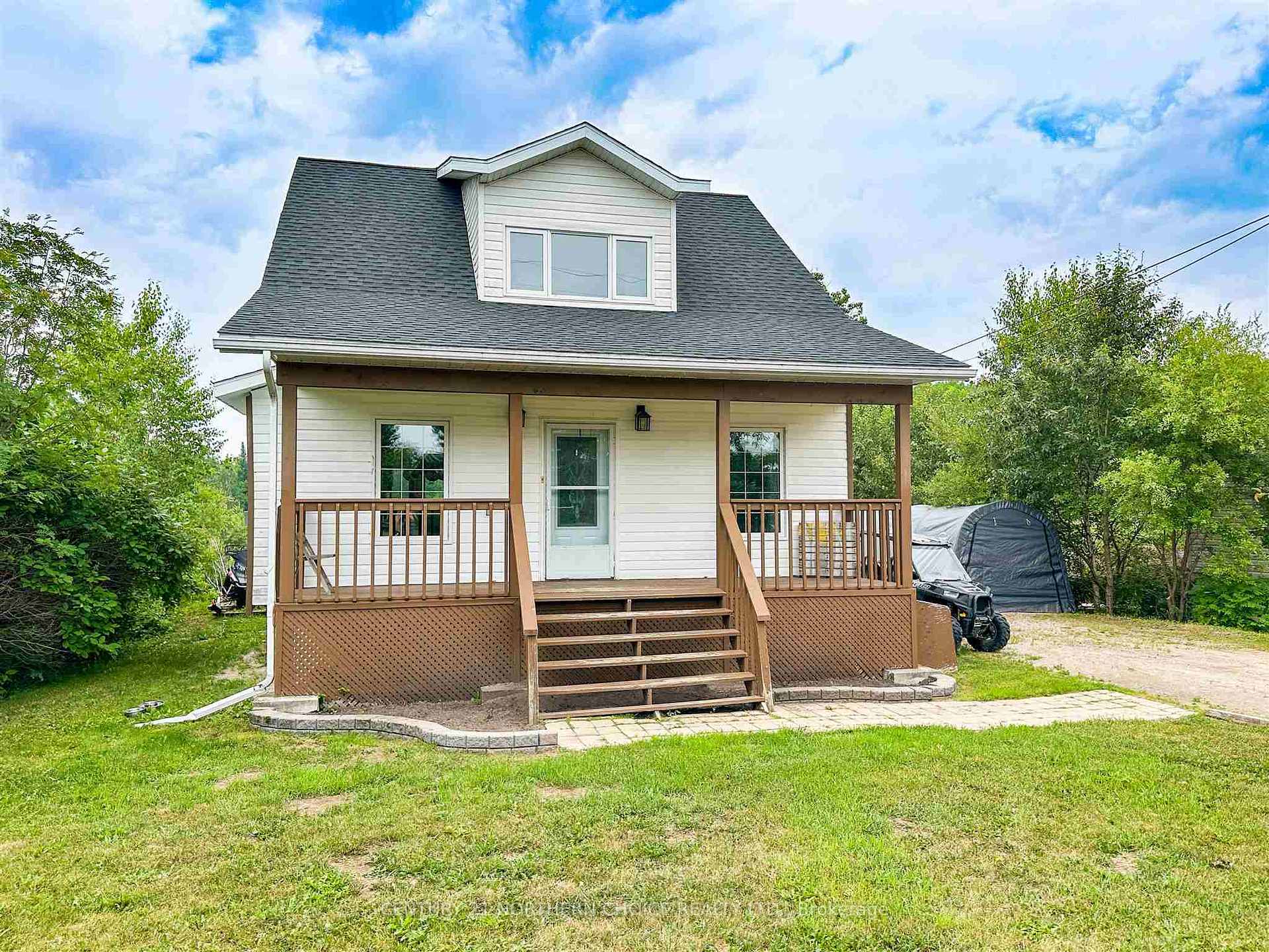 Photo 2 of 41 Howey Bay Road, Red Lake — HOMEH