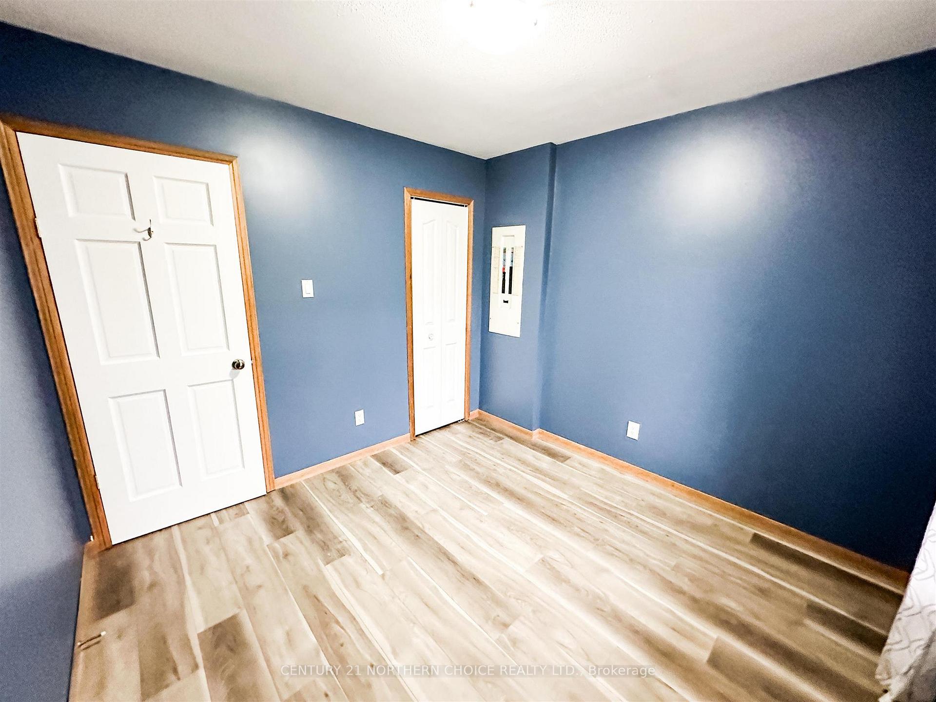 Photo 12 of 41 Howey Bay Road, Red Lake — HOMEH