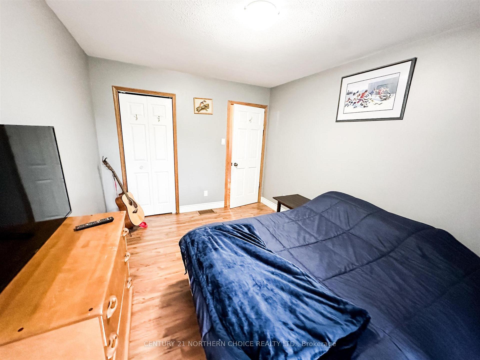Photo 14 of 41 Howey Bay Road, Red Lake — HOMEH