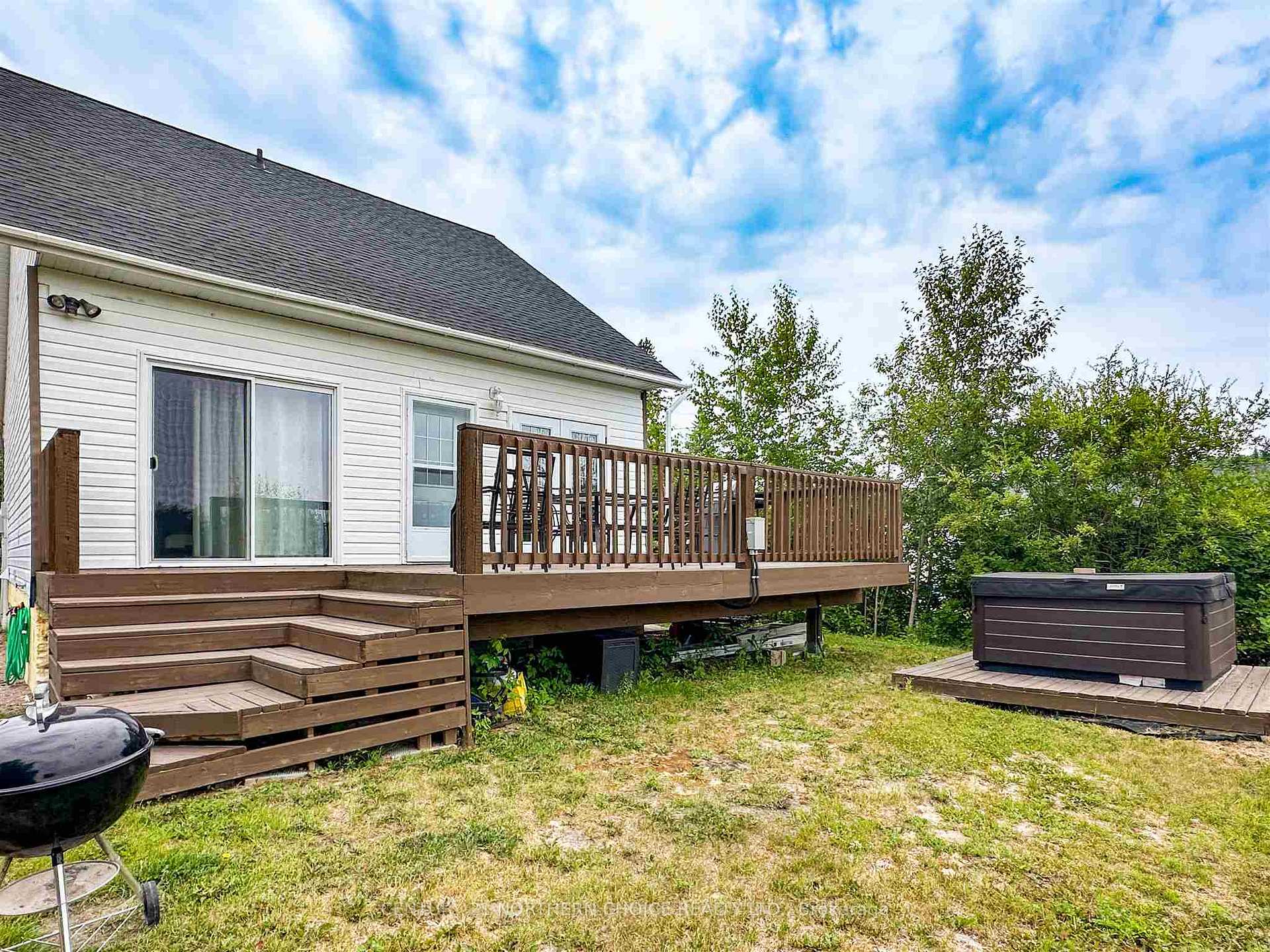 Photo 24 of 41 Howey Bay Road, Red Lake — HOMEH