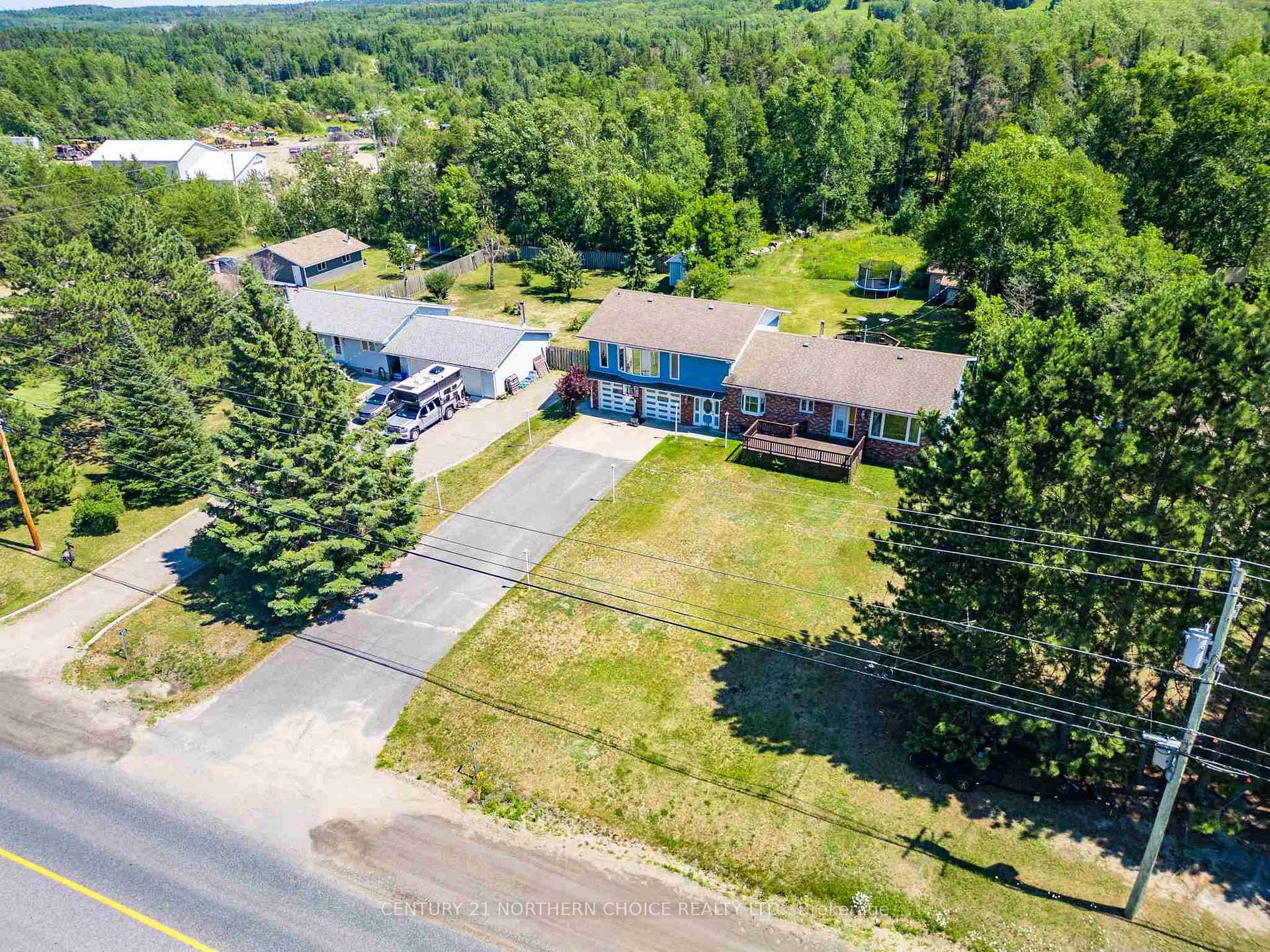 Photo 2 of 643 Airport road, Kenora, Airport Road North — HOMEH
