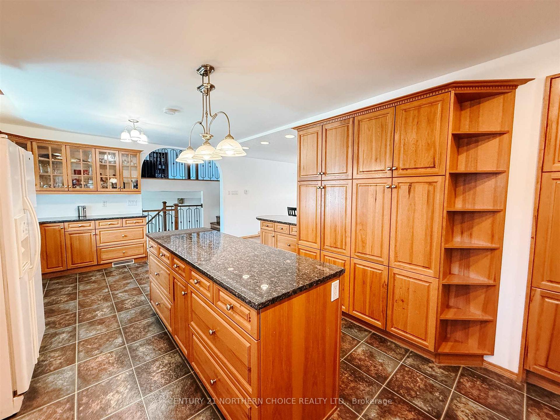 Photo 13 of 643 Airport road, Kenora, Airport Road North — HOMEH