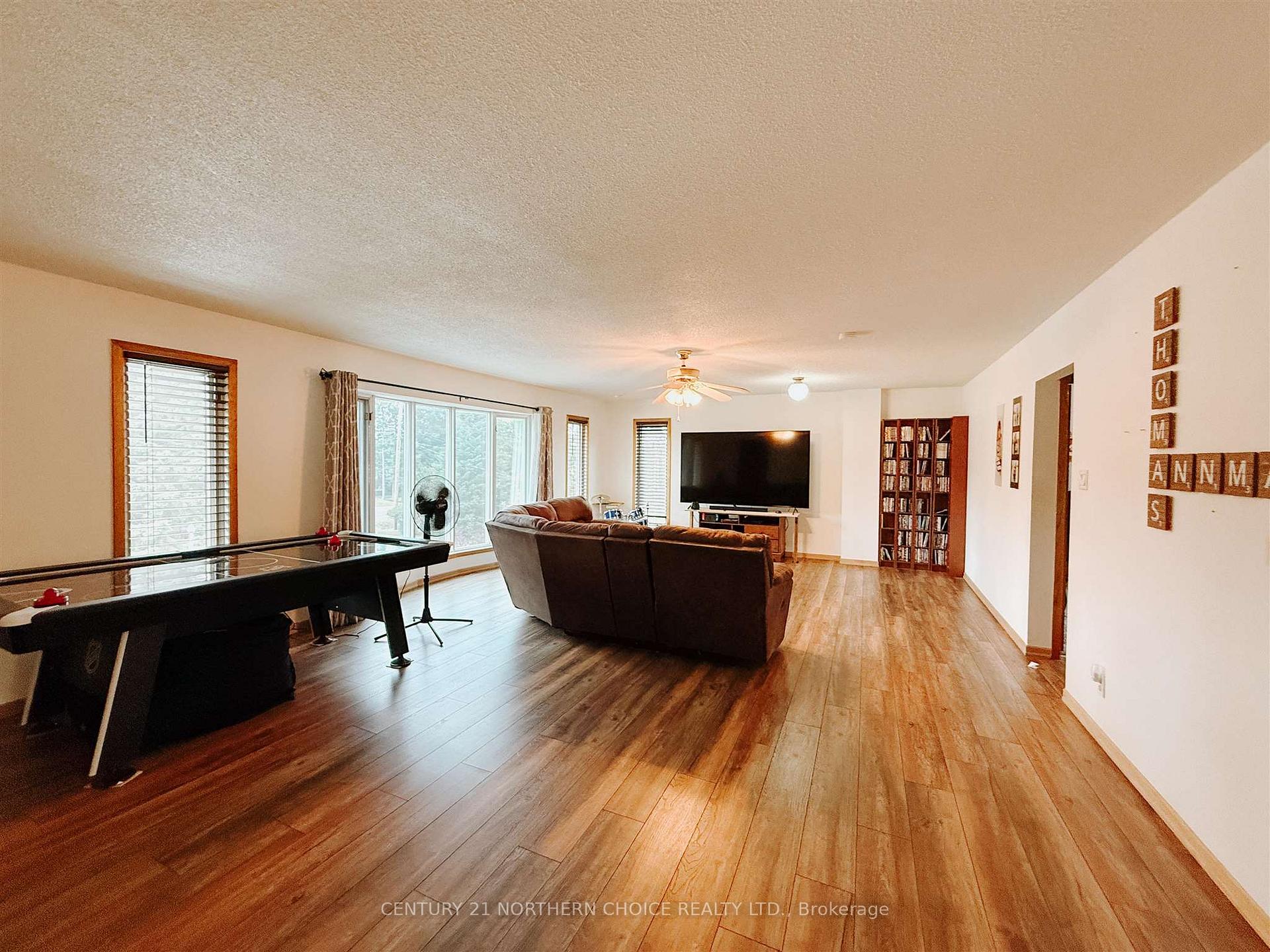 Photo 26 of 643 Airport road, Kenora, Airport Road North — HOMEH