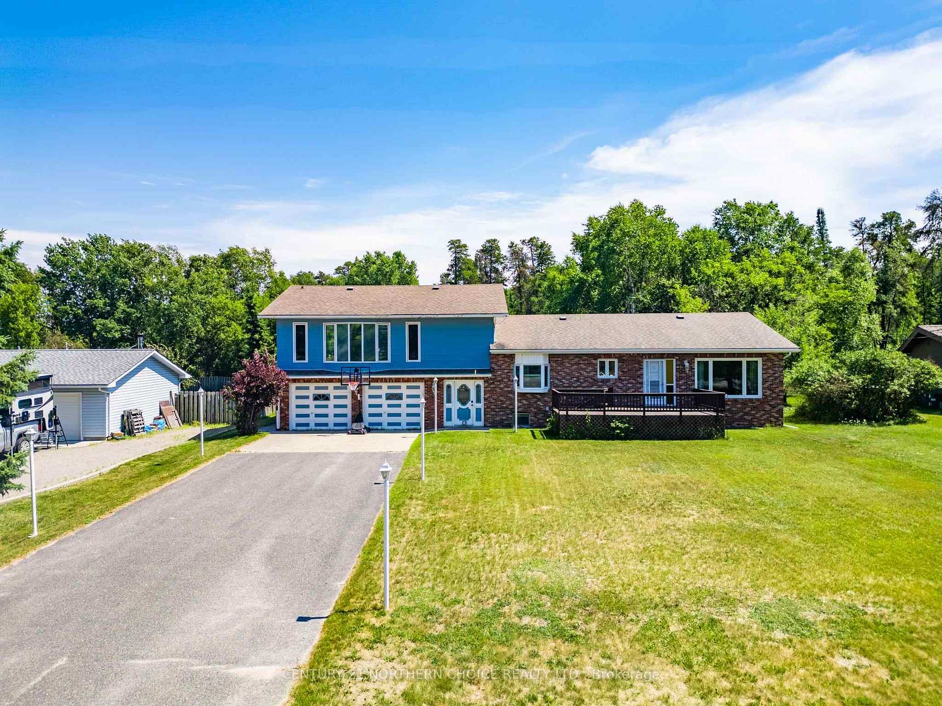 Photo 37 of 643 Airport road, Kenora, Airport Road North — HOMEH