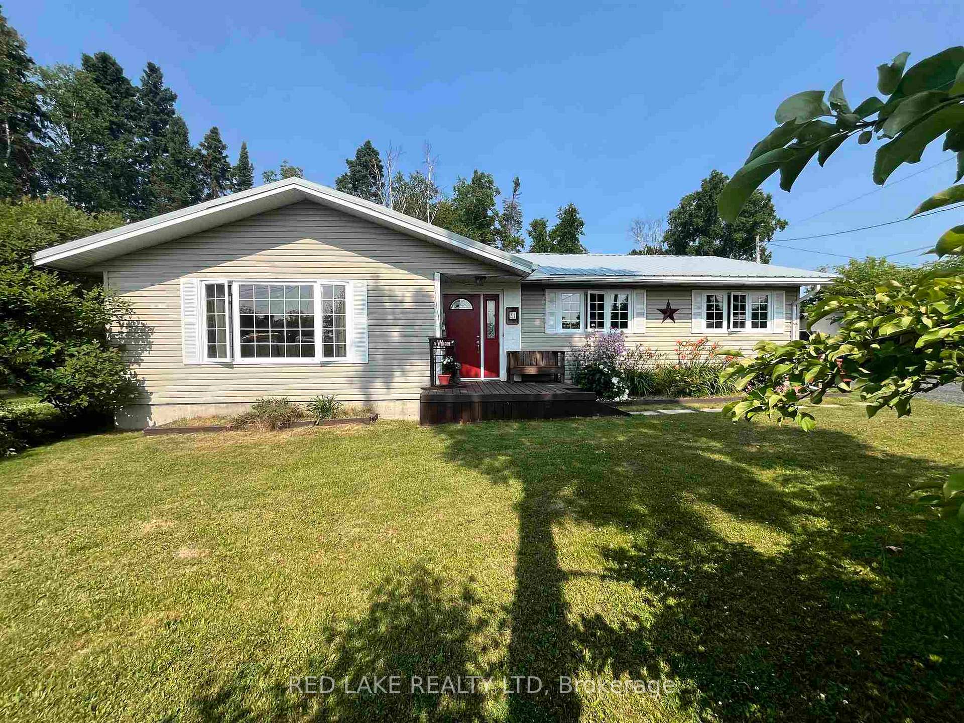 Photo 1 of 21 Pine Street, Ear Falls — HOMEH