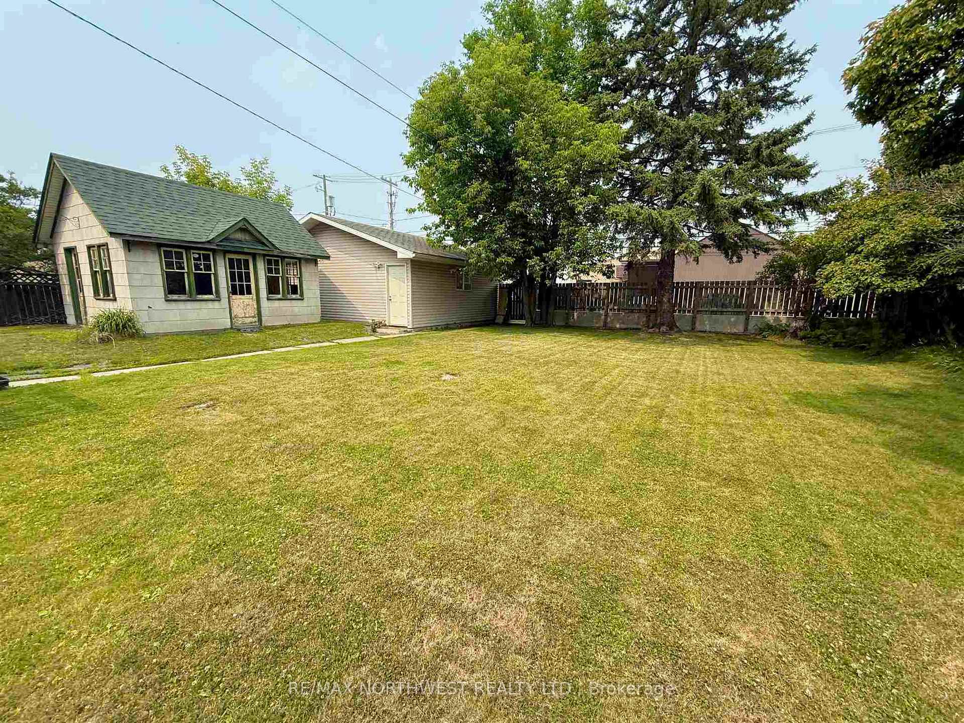 Photo 26 of 308 Third Street S, Kenora, Downtown — HOMEH