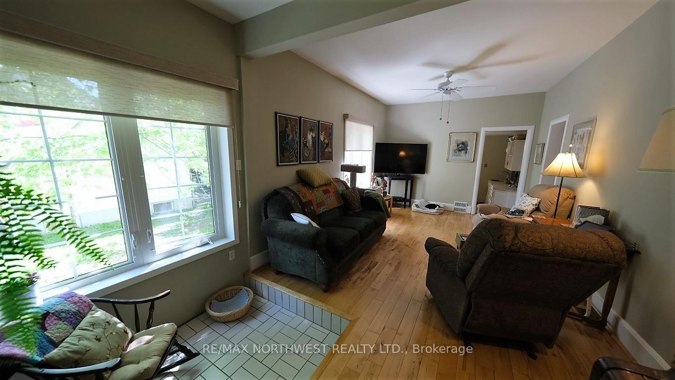 Photo 13 of 809 First Street South, Kenora, Central — HOMEH
