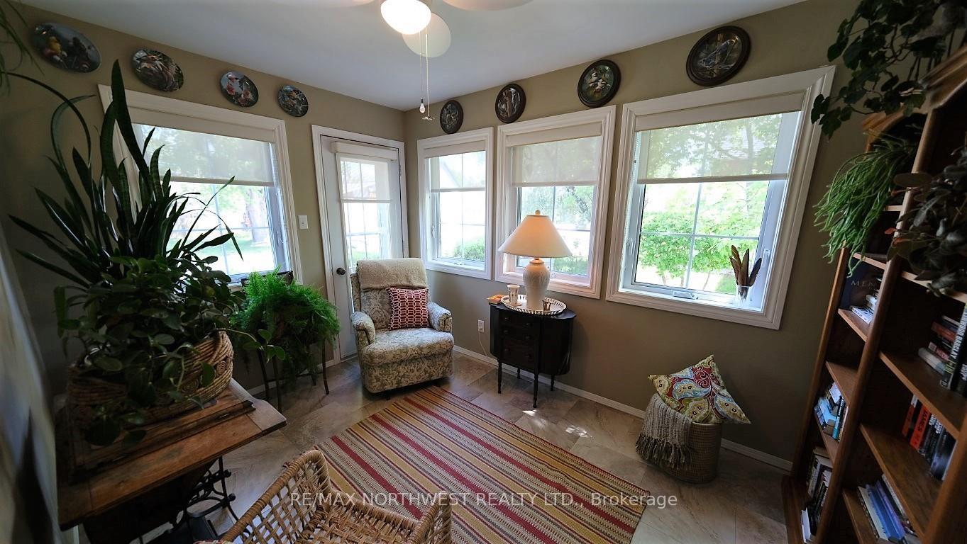 Photo 15 of 809 First Street South, Kenora, Central — HOMEH