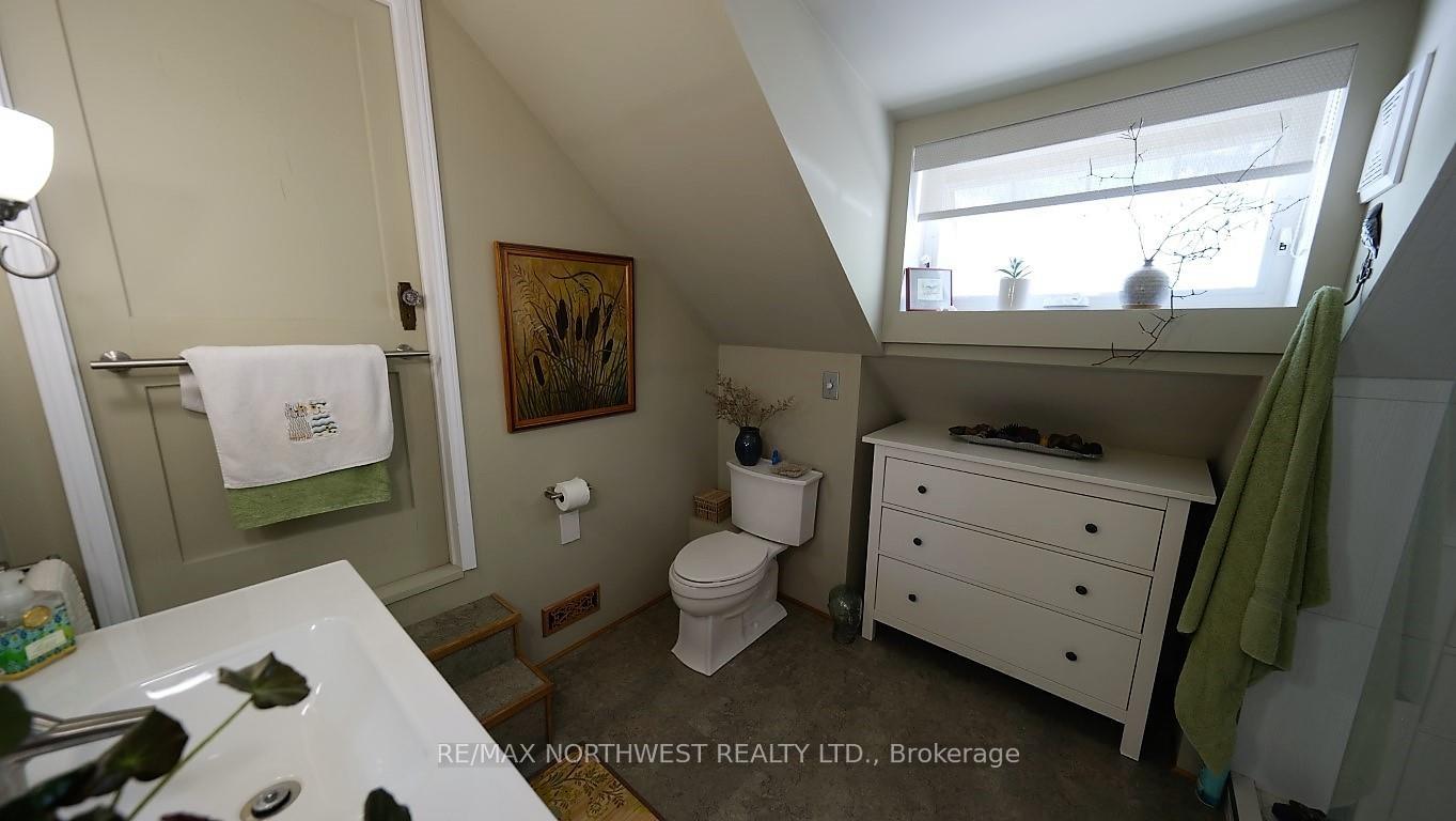 Photo 24 of 809 First Street South, Kenora, Central — HOMEH