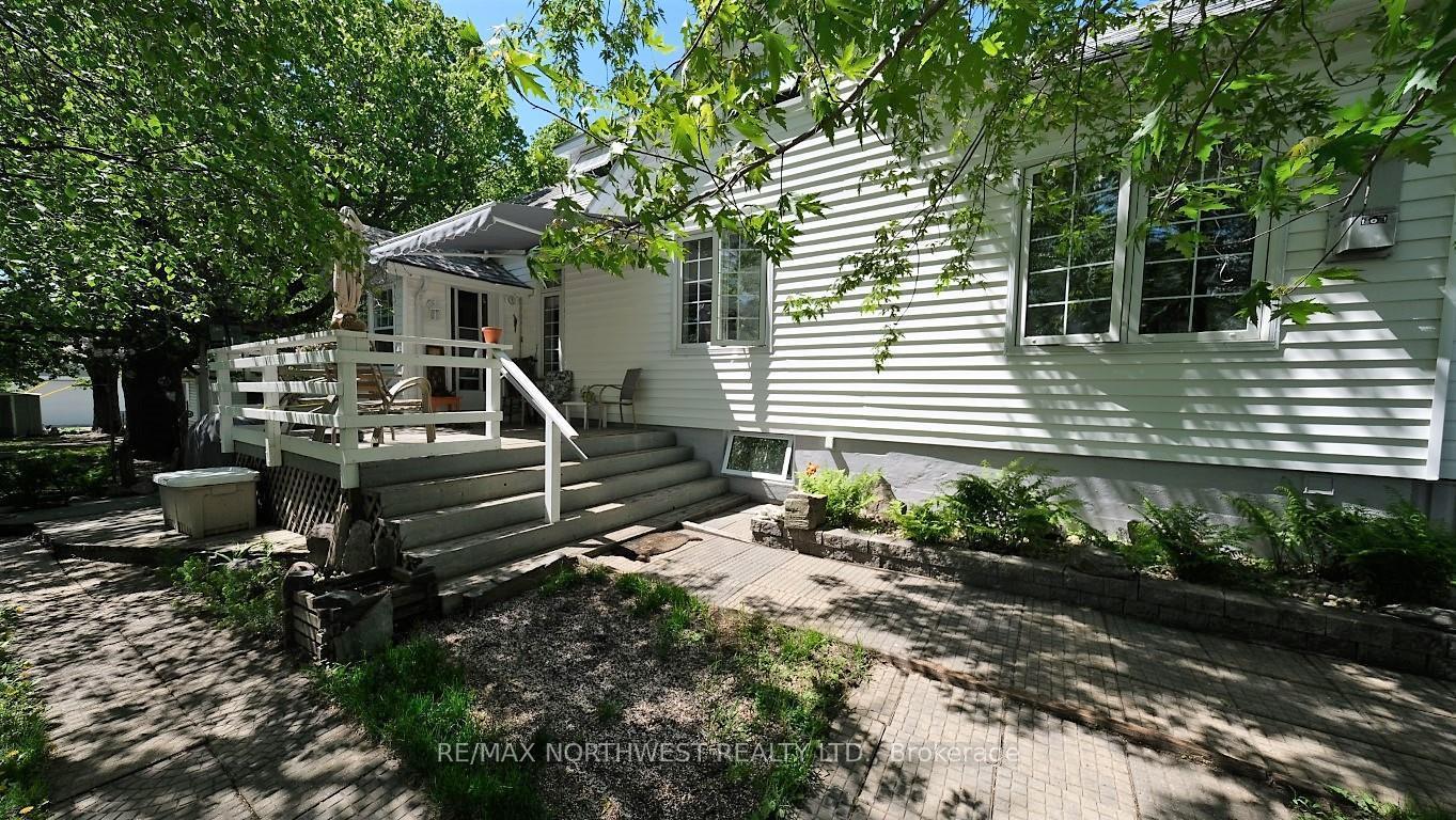 Photo 44 of 809 First Street South, Kenora, Central — HOMEH