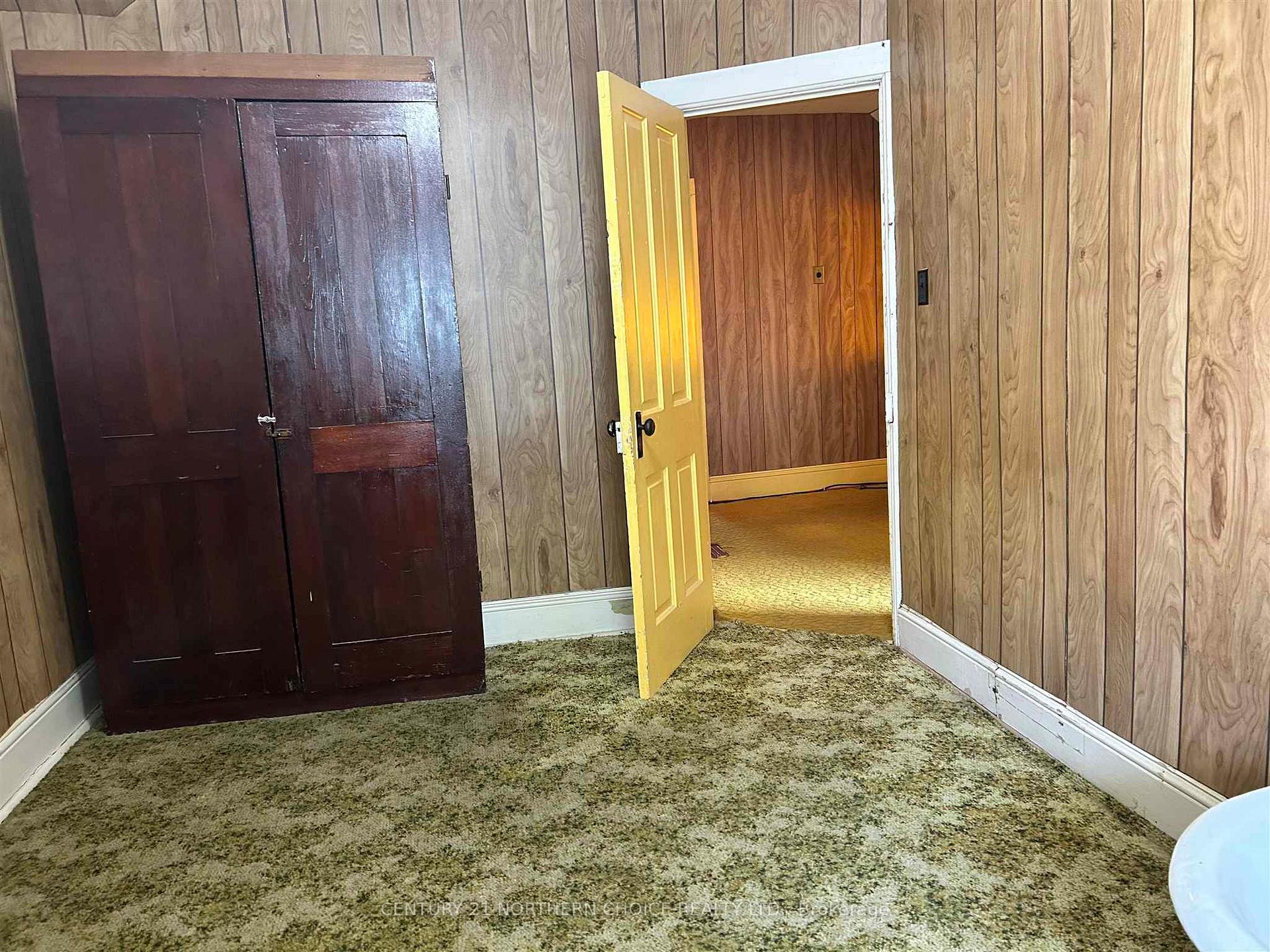Photo 6 of 631 Second Street S, Kenora, Central — HOMEH
