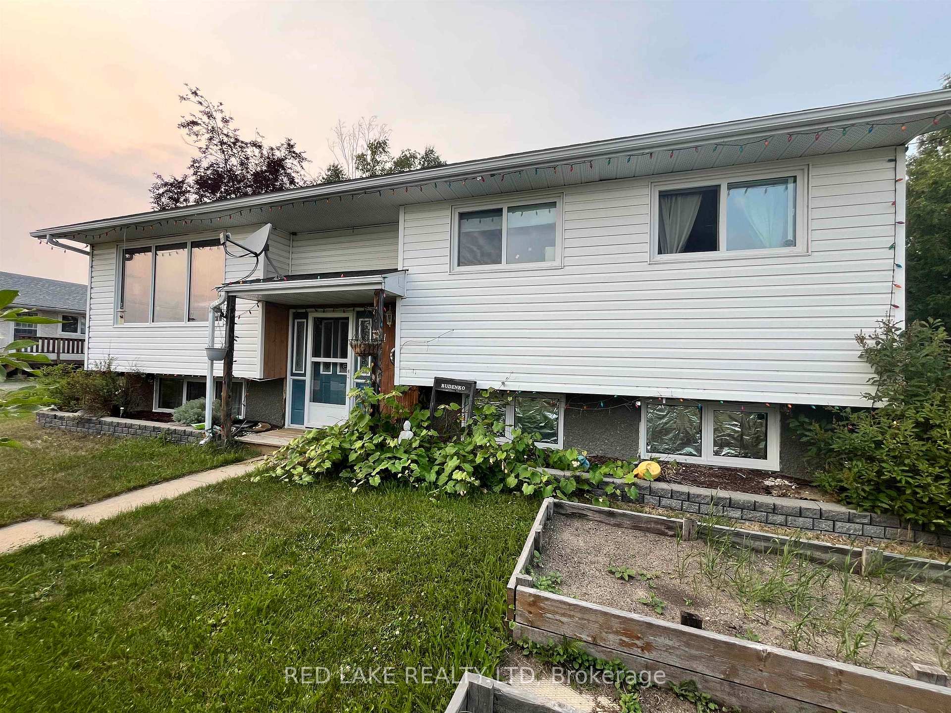 Photo 3 of 21 Lassie Road, Red Lake — HOMEH