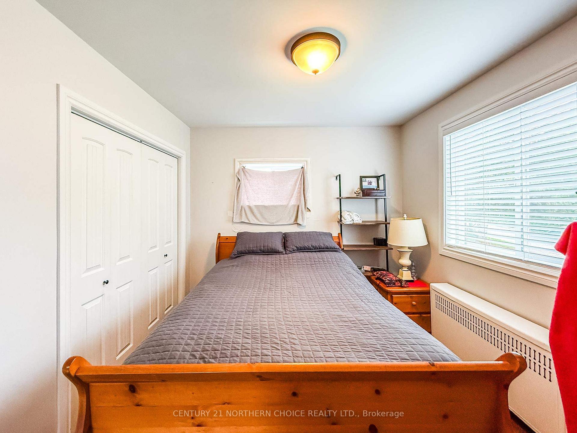 Photo 23 of 338 Eighth Avenue South, Kenora, Lakeside — HOMEH