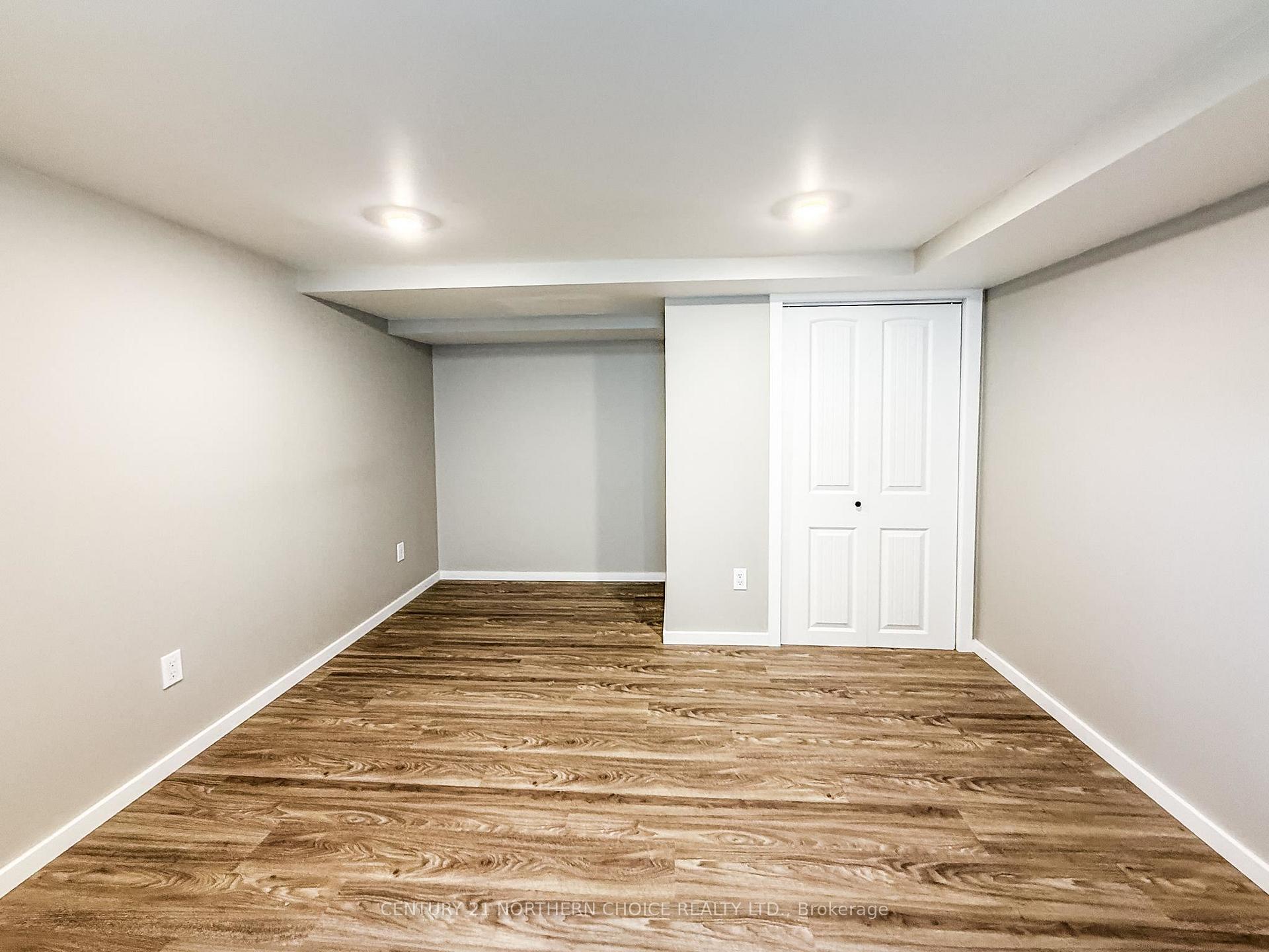 Photo 34 of 338 Eighth Avenue South, Kenora, Lakeside — HOMEH