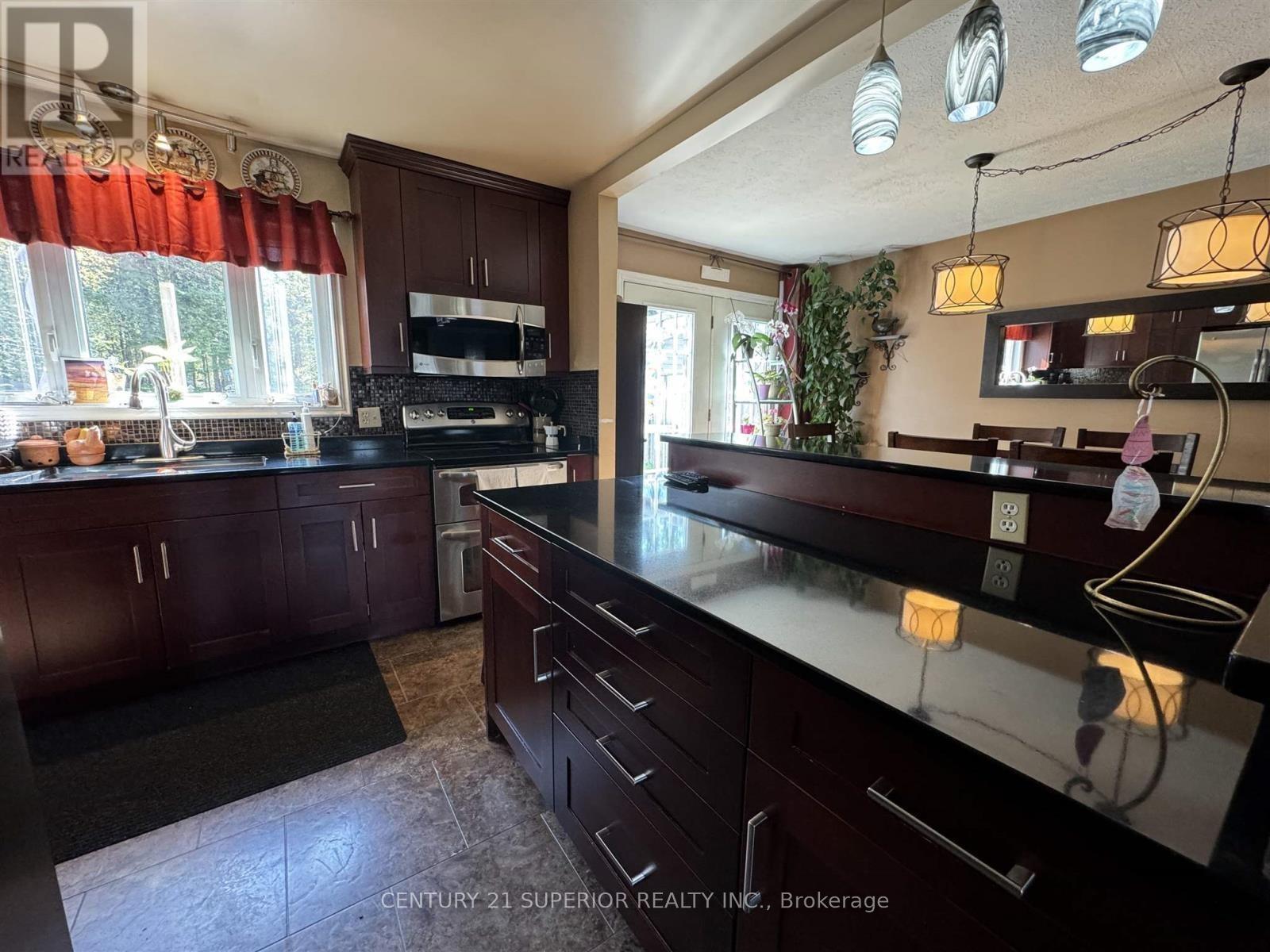 Photo 12 of 53 Hemlo Drive, Marathon — HOMEH
