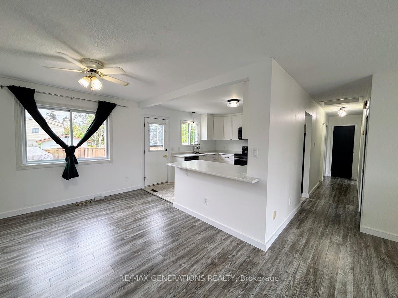 Photo 6 of 51 Radisson Crescent, Marathon — HOMEH