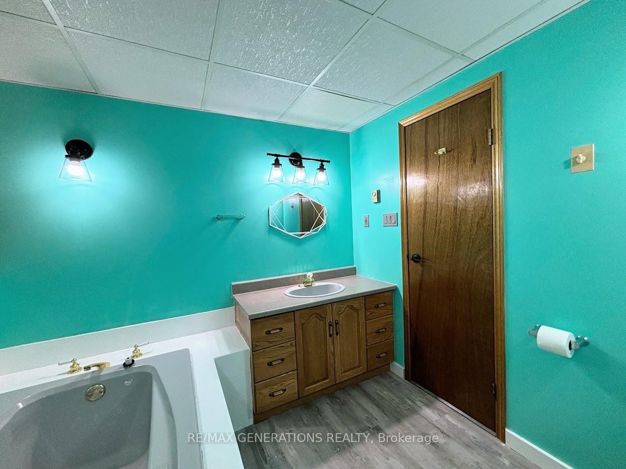 Photo 28 of 51 Radisson Crescent, Marathon — HOMEH