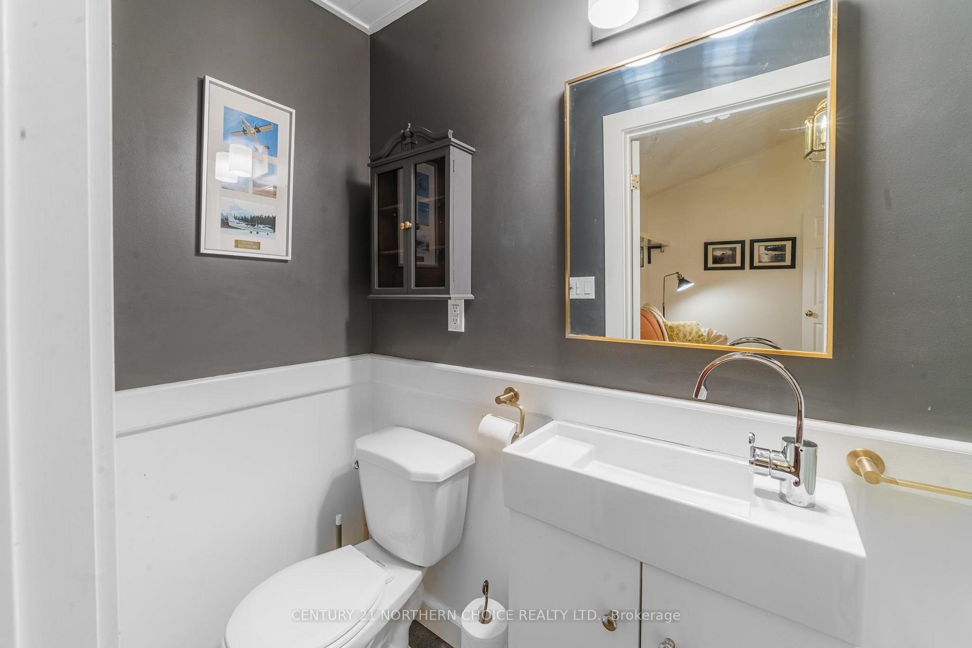 Photo 23 of 322 Third Street South, Kenora, Downtown — HOMEH