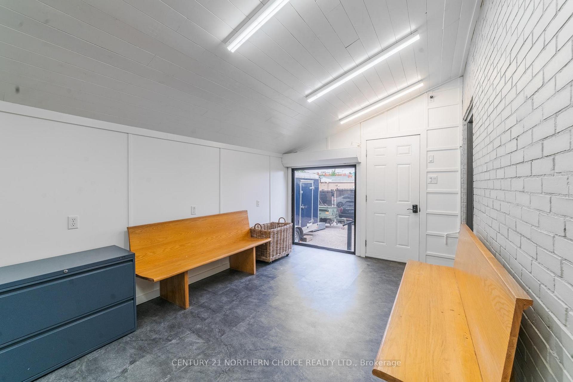 Photo 25 of 322 Third Street South, Kenora, Downtown — HOMEH