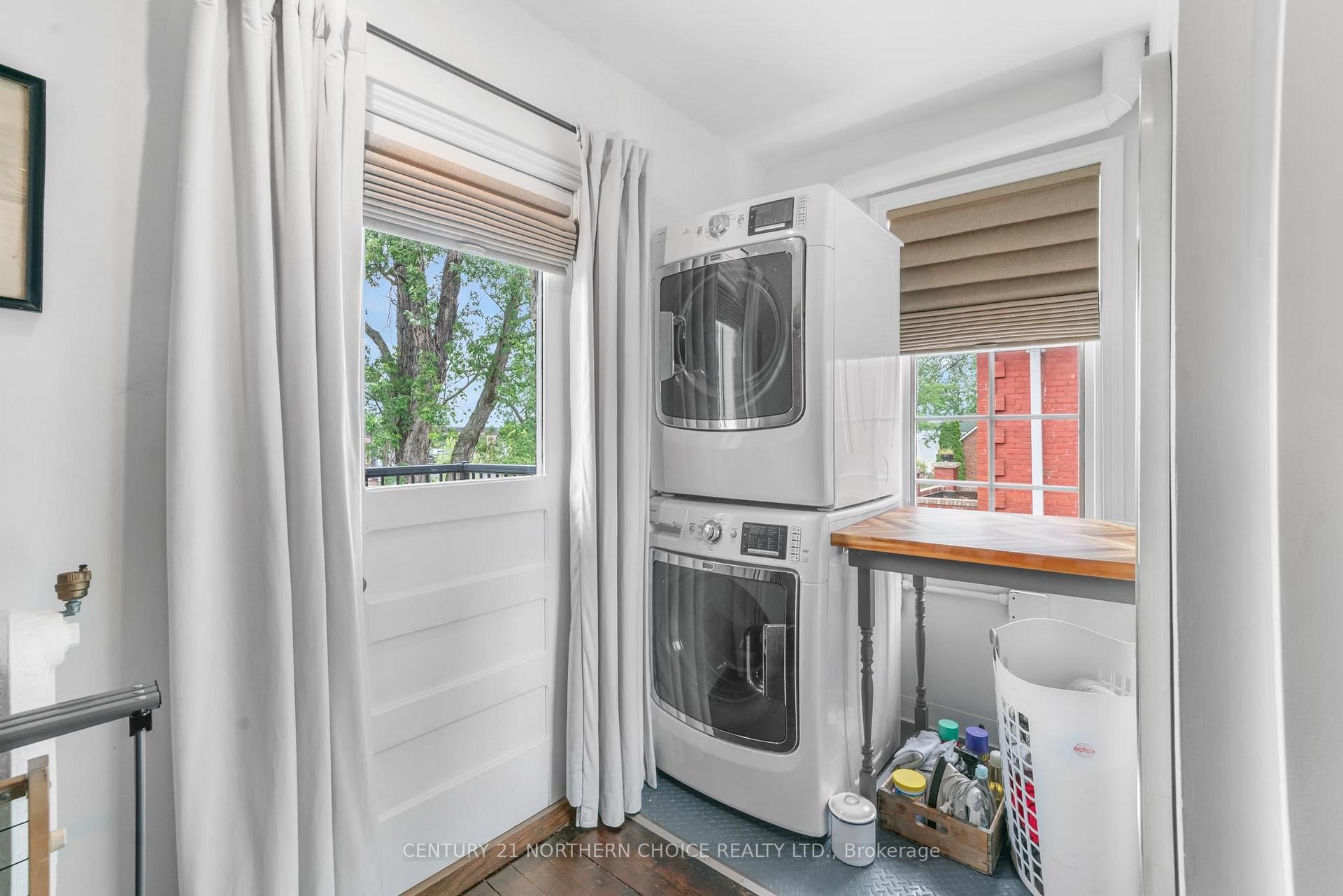 Photo 32 of 322 Third Street South, Kenora, Downtown — HOMEH