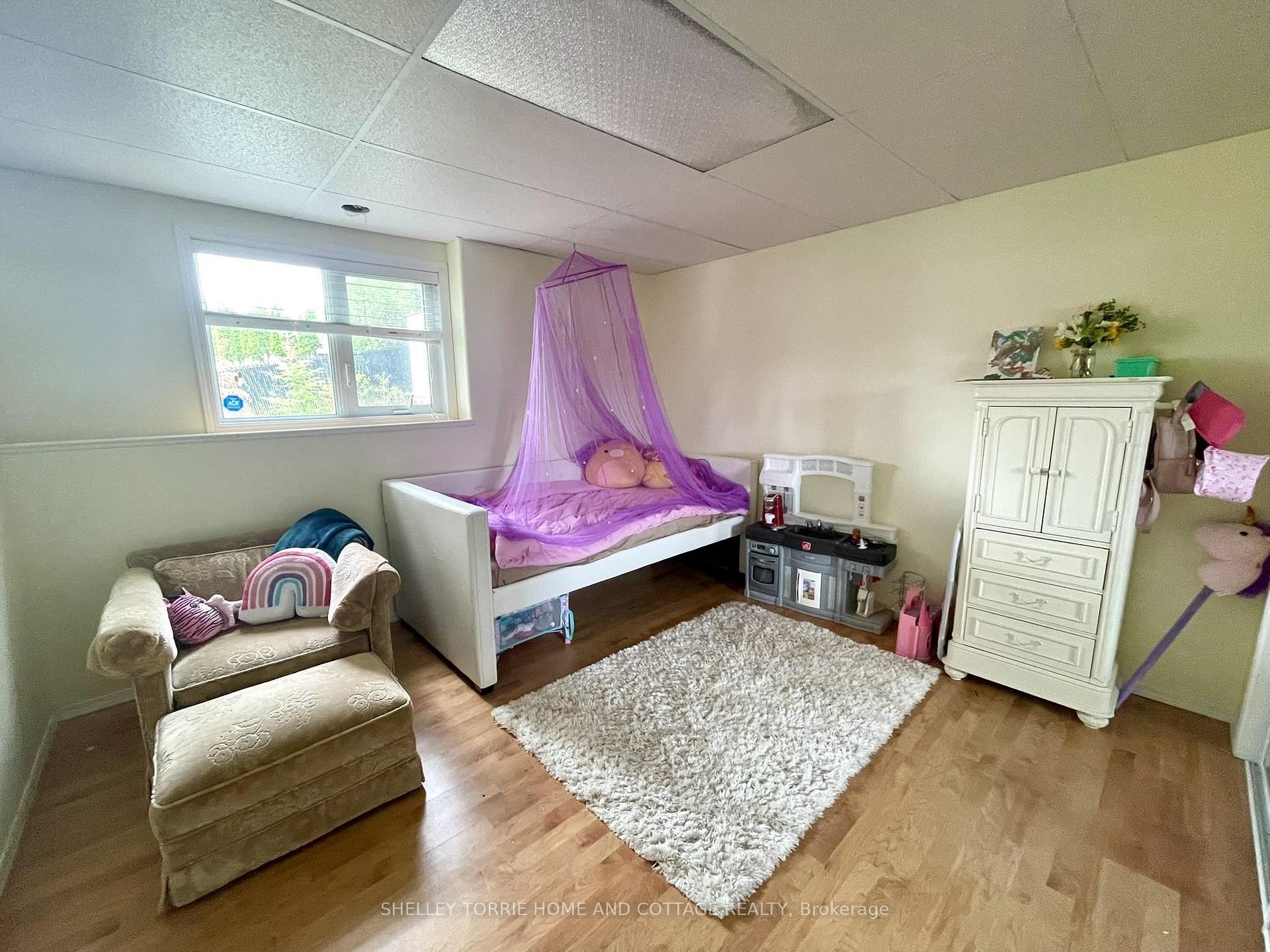 Photo 8 of 1537 Pine Portage Road, Kenora, South Park Estate — HOMEH